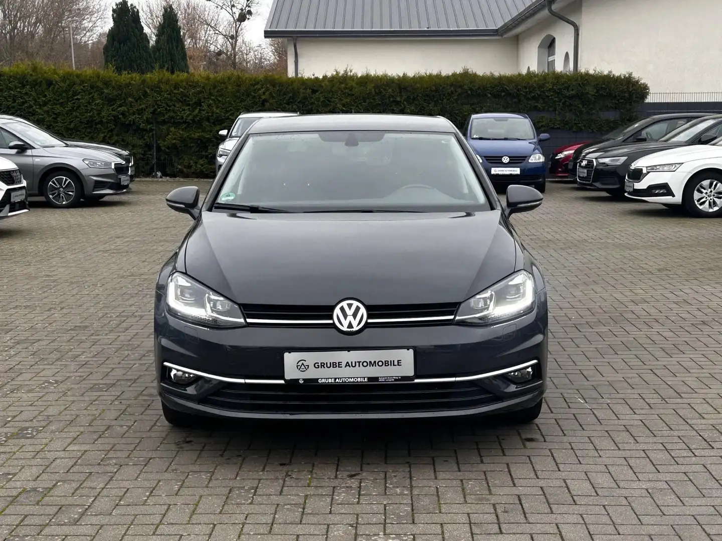 Volkswagen Golf VII Lim. Highline DSG*NAV*SHZ*ACC*DIGITAL Gris - 2