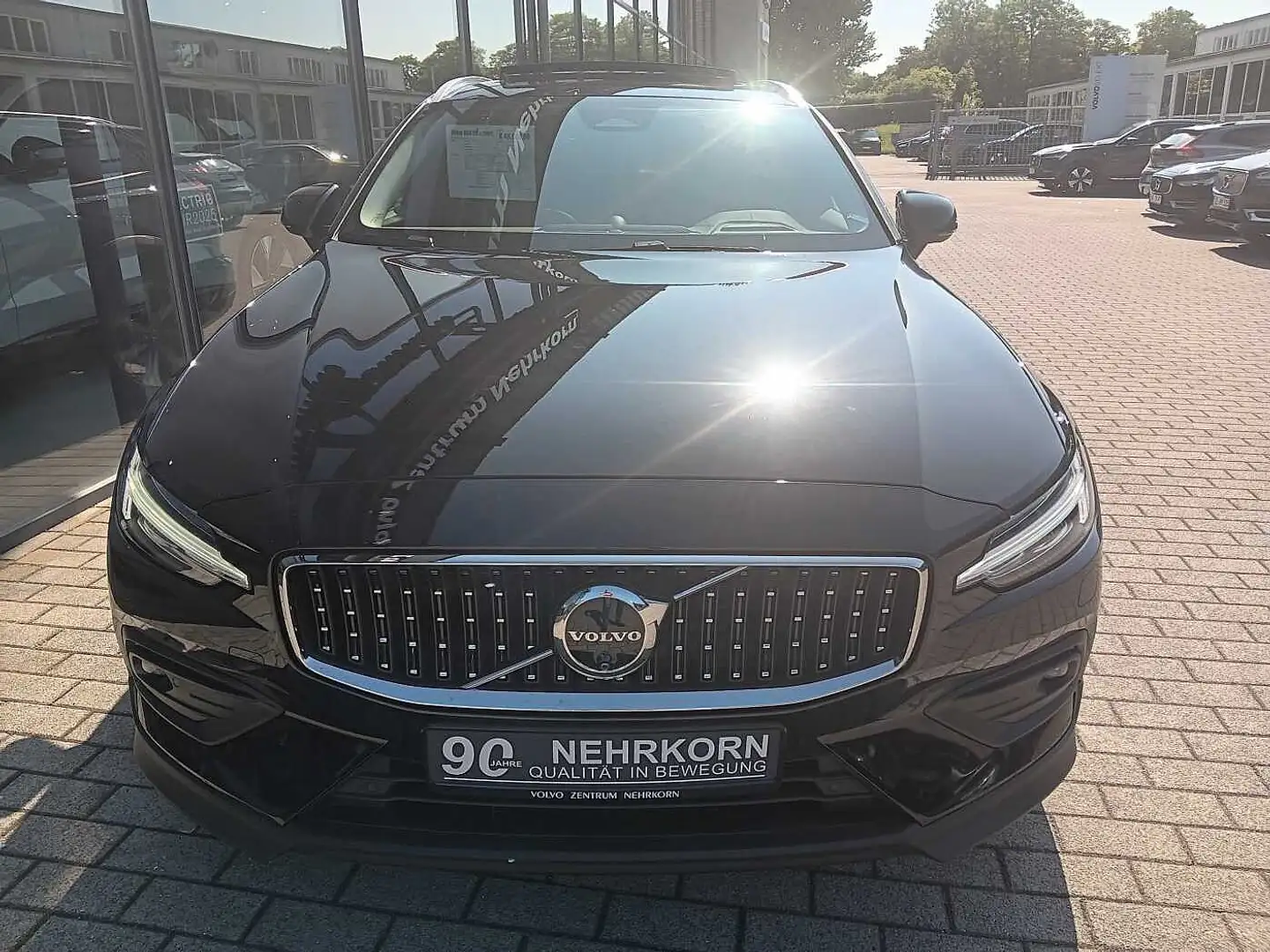 Volvo V60 Cross Country B4D AWD Ultimate 'Massagesitze' Grigio - 2