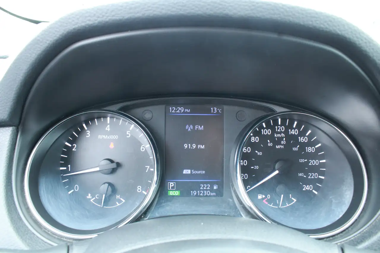 Nissan Rogue снимка Nissan Rogue
