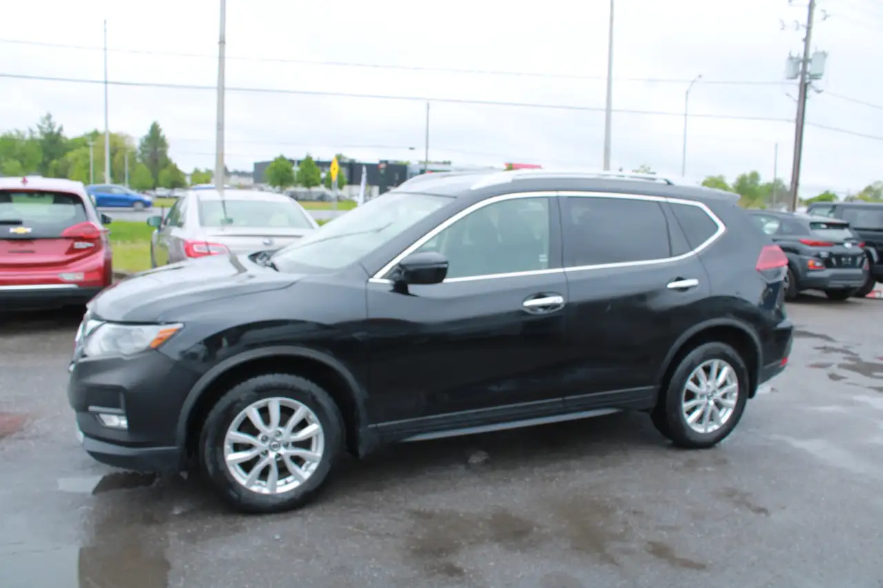Nissan Rogue снимка Nissan Rogue