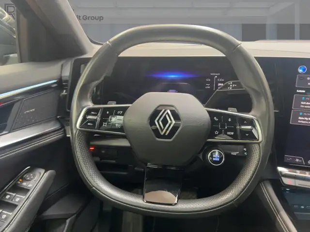 Renault Austral view 11
