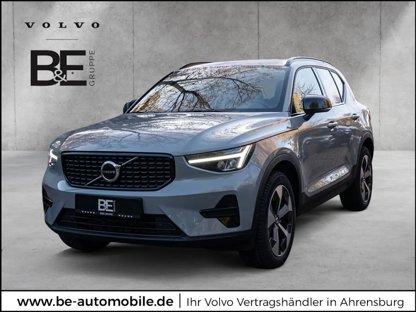 Volvo XC40 B3 Plus Dark *Ganzjahresreifen* Gris - 1