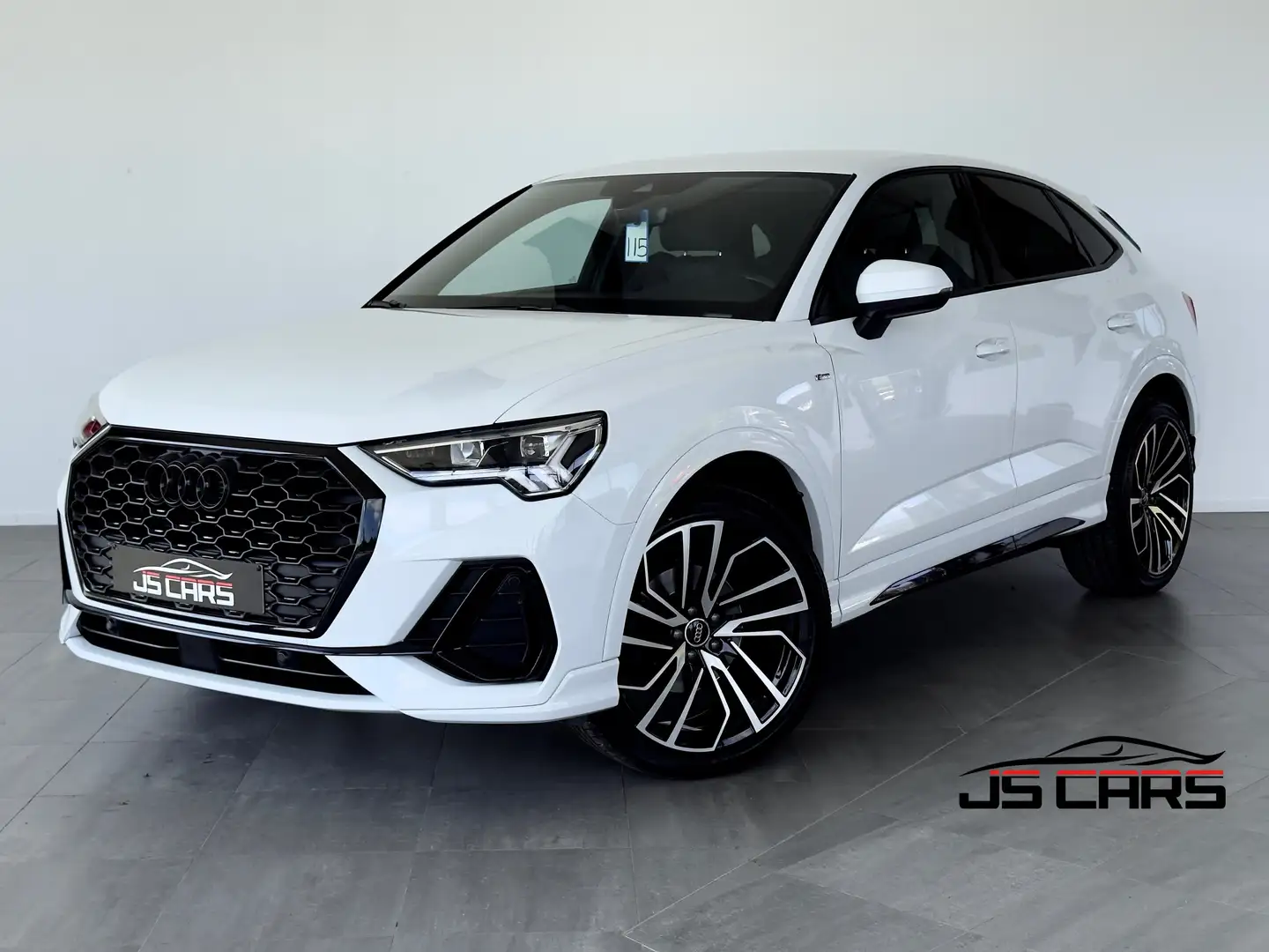 Audi Q3 SPORTBACK 1.5TFSI FULL S-LINE-COCKPIT-CAMERA-PDC Wit - 1