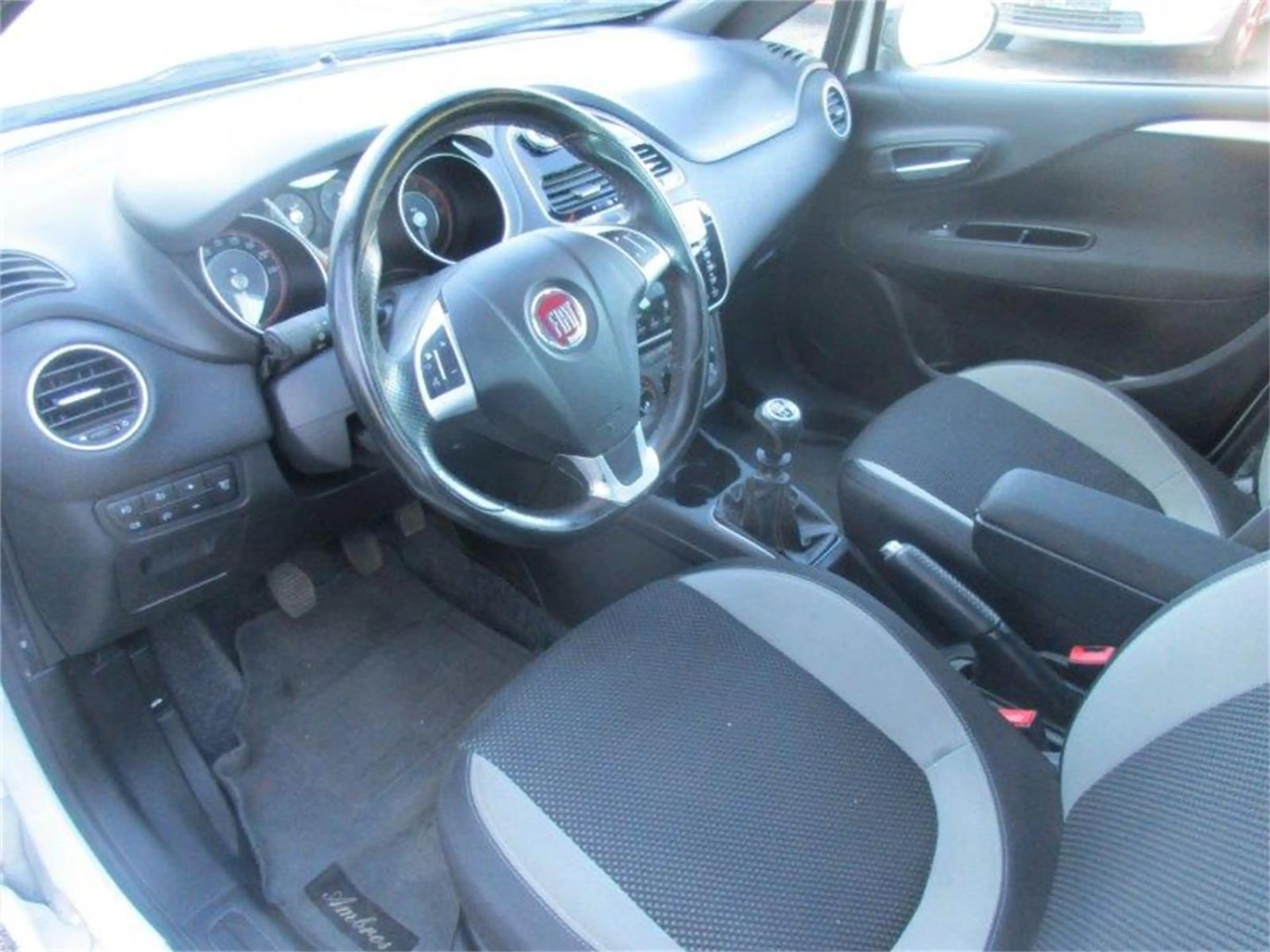 Fiat Punto 1,4 78 Easy — photo 3