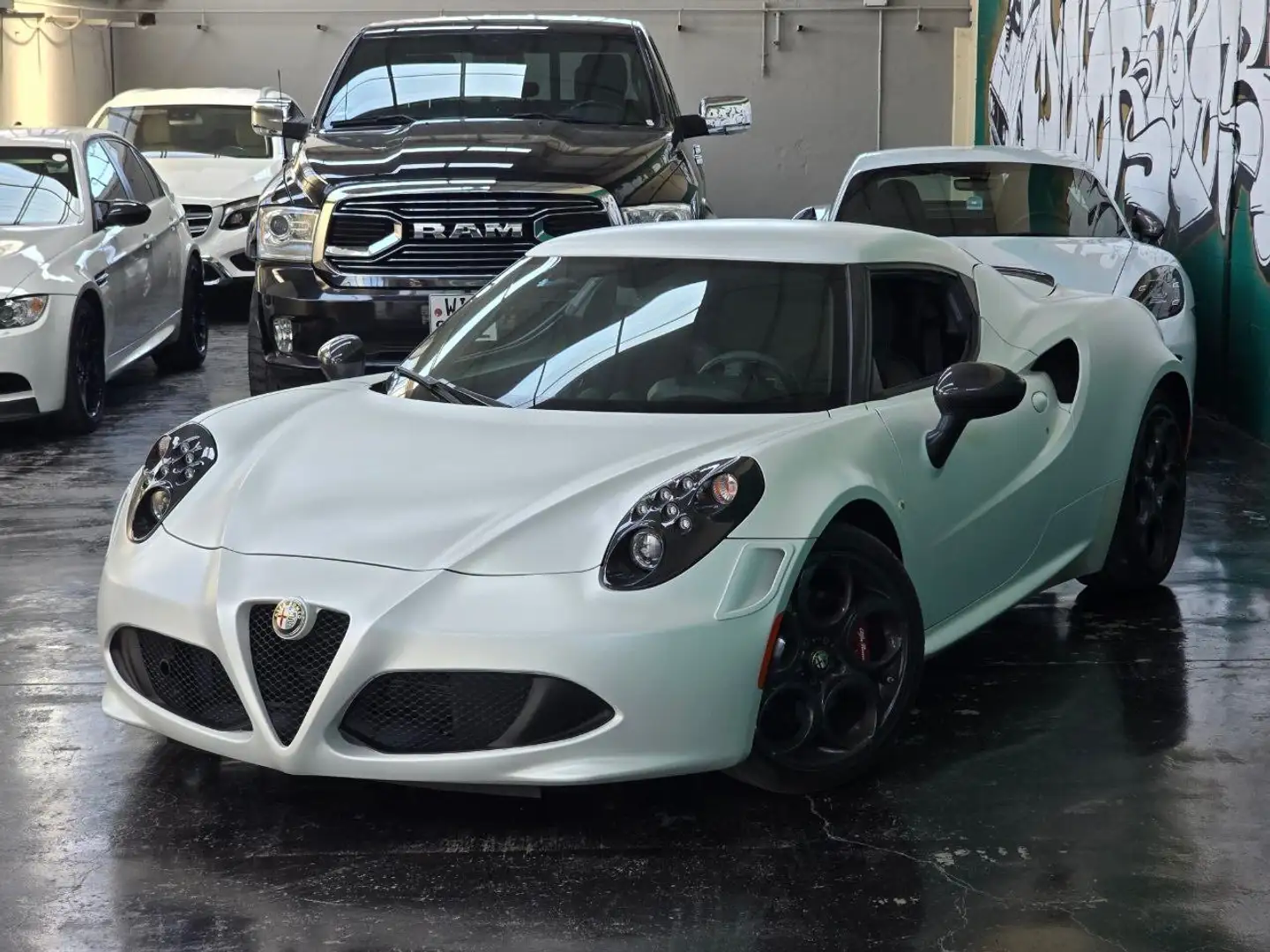 Alfa Romeo 4C 4C Coupe Launch Edition 72/500 3.600km Weiß - 1