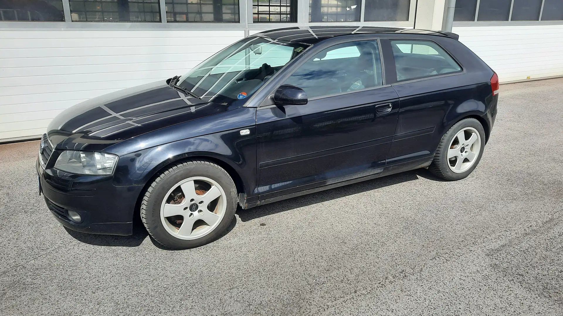 Audi A3 Ambiente 1,9 TDI Чорний - 1