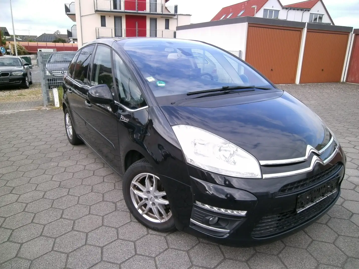 Citroen Grand C4 Picasso 1.6 HDi FAP (5-Sitzer) Tendance AUTOMATIK Schwarz - 1