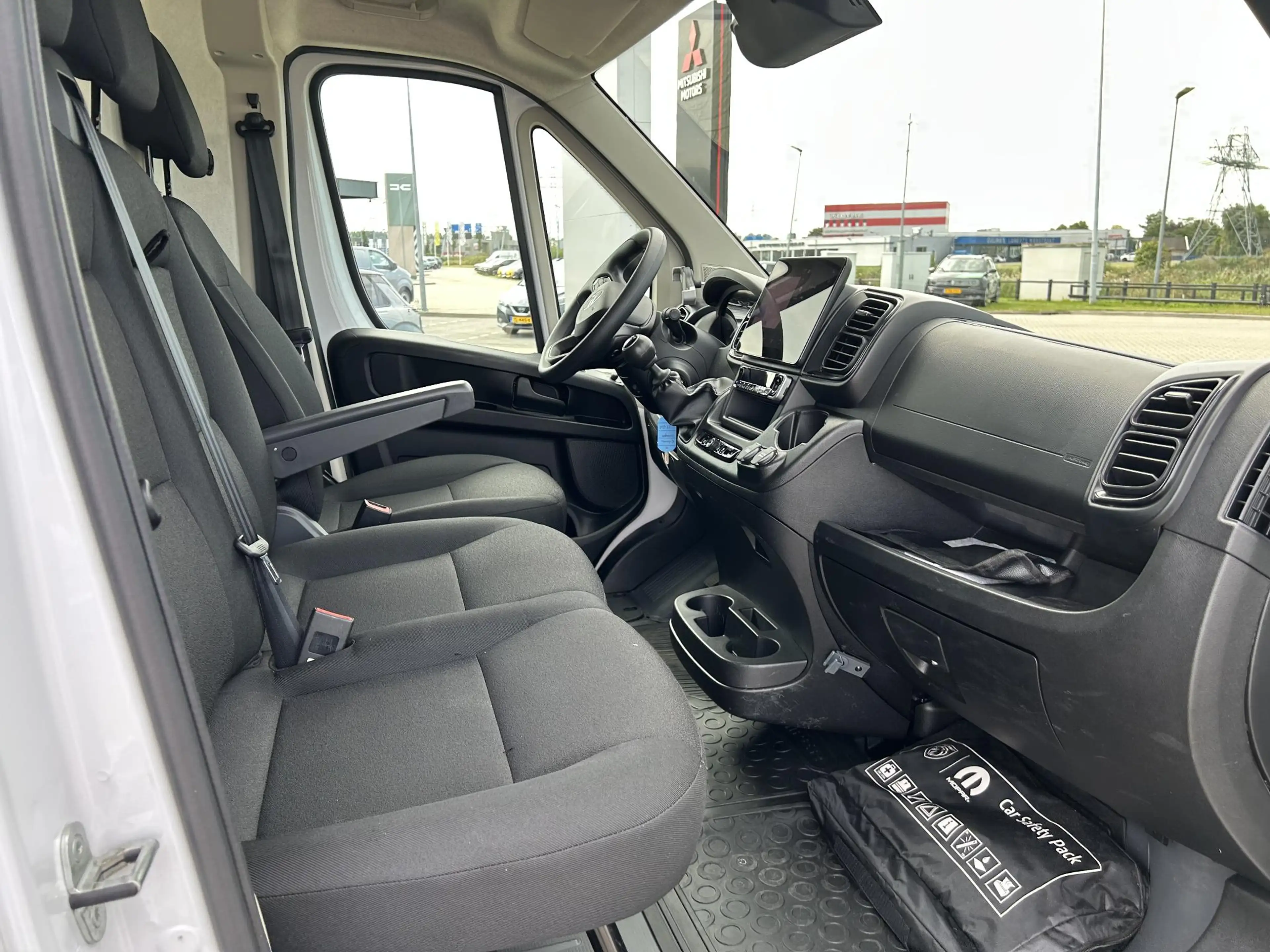 Citroen Jumper 2.2 BlueHDi 120 S&S L2H2 3.3t | 2x Schuifdeur | Na — photo 11