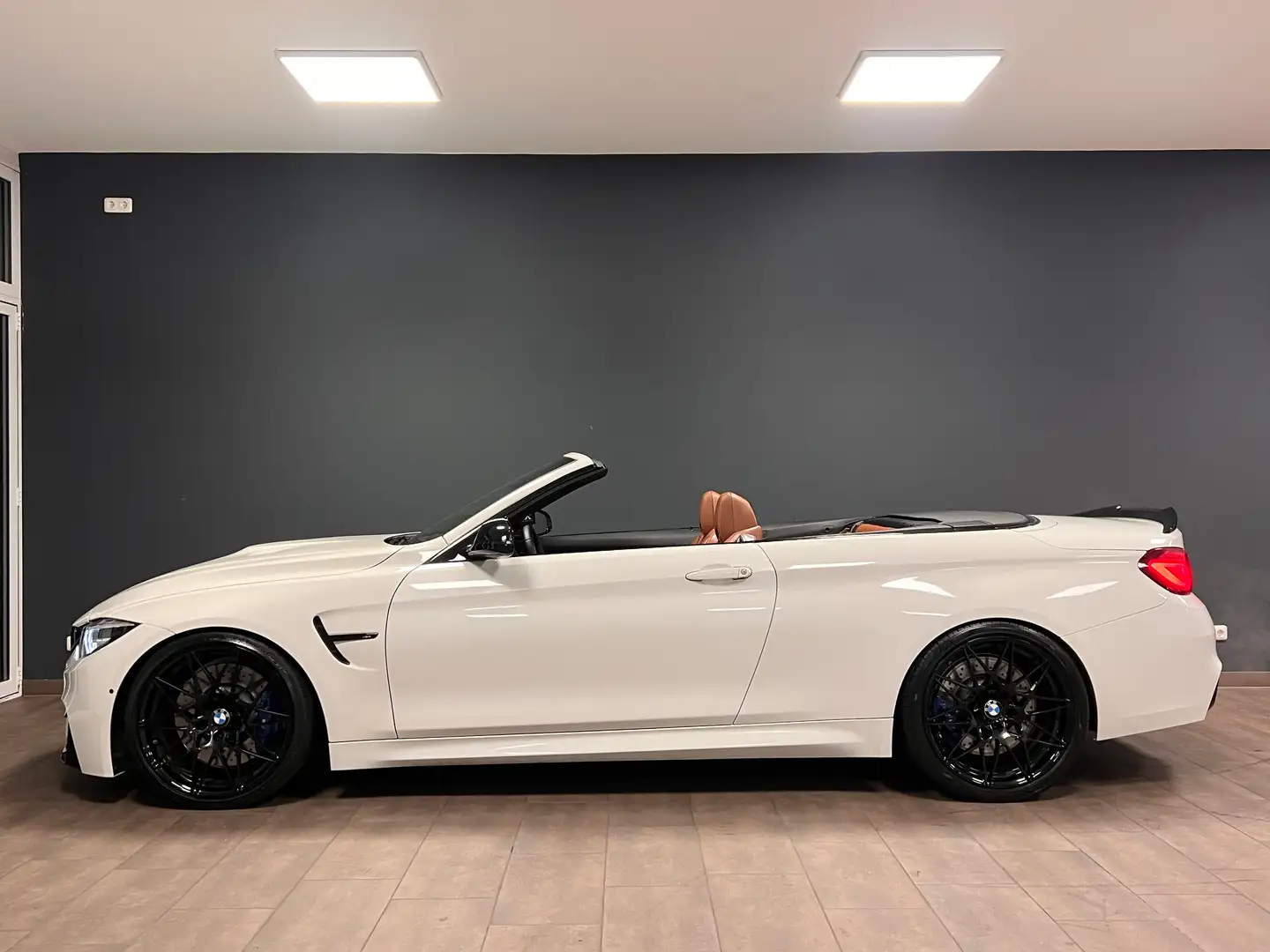 BMW M4 F83 Competition LCI / HUD / INDIVIDUAL / H&K Weiß - 2