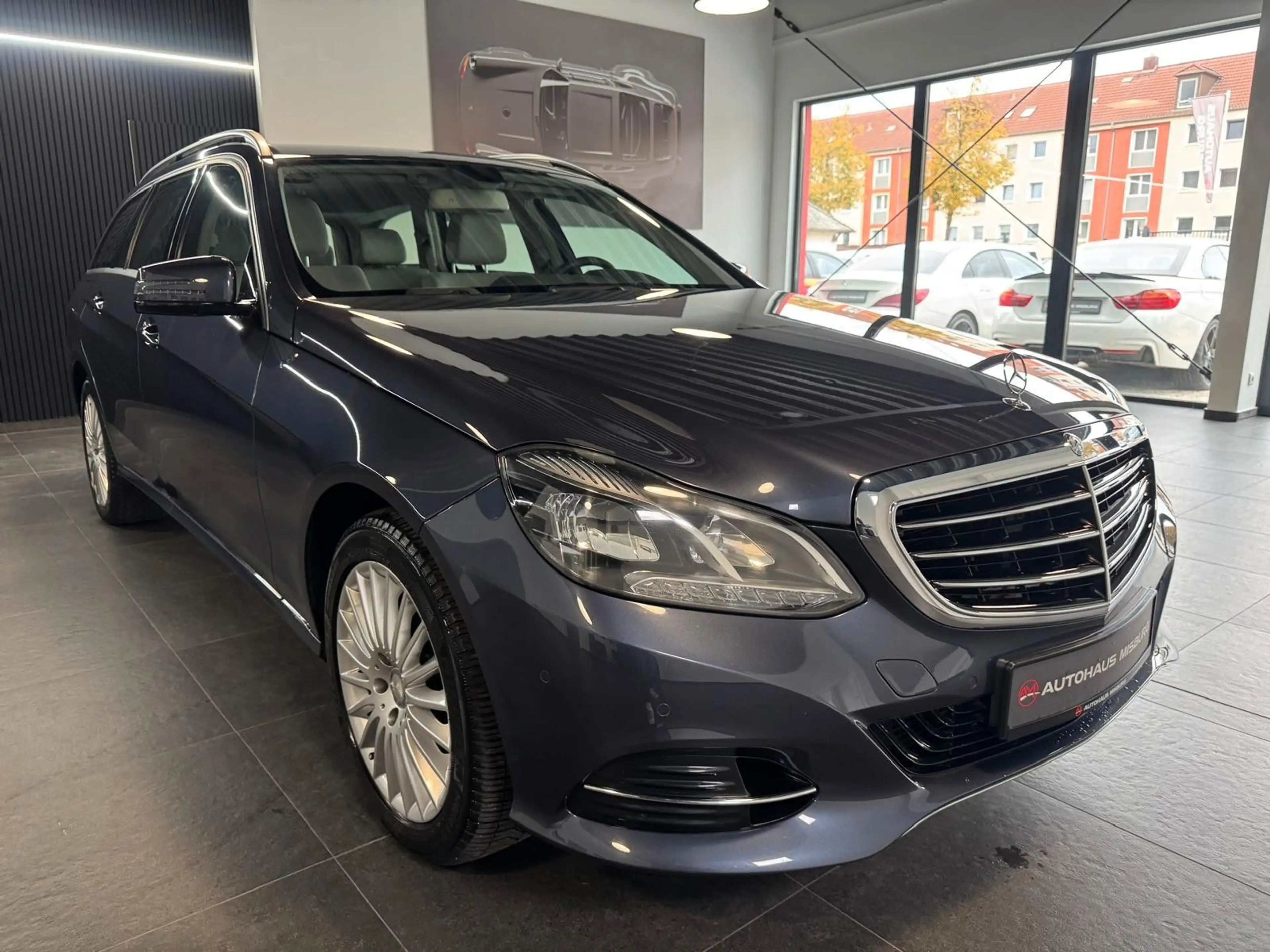 Mercedes-Benz E 250 T CDI BlueEfficiency Elegance/Memory — photo 3