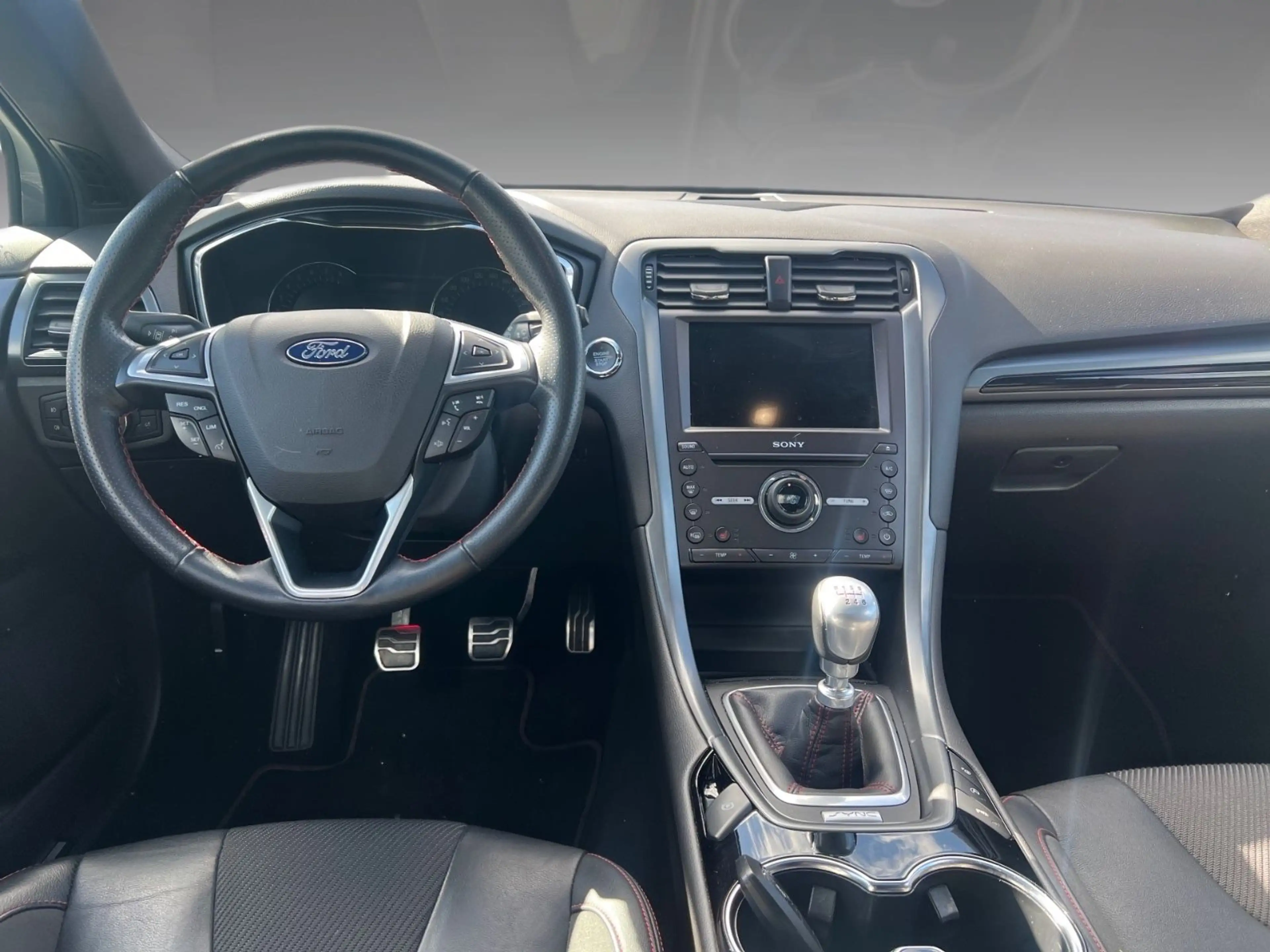 Ford Mondeo Turnier ST-Line Navi Schiebedach — photo 10