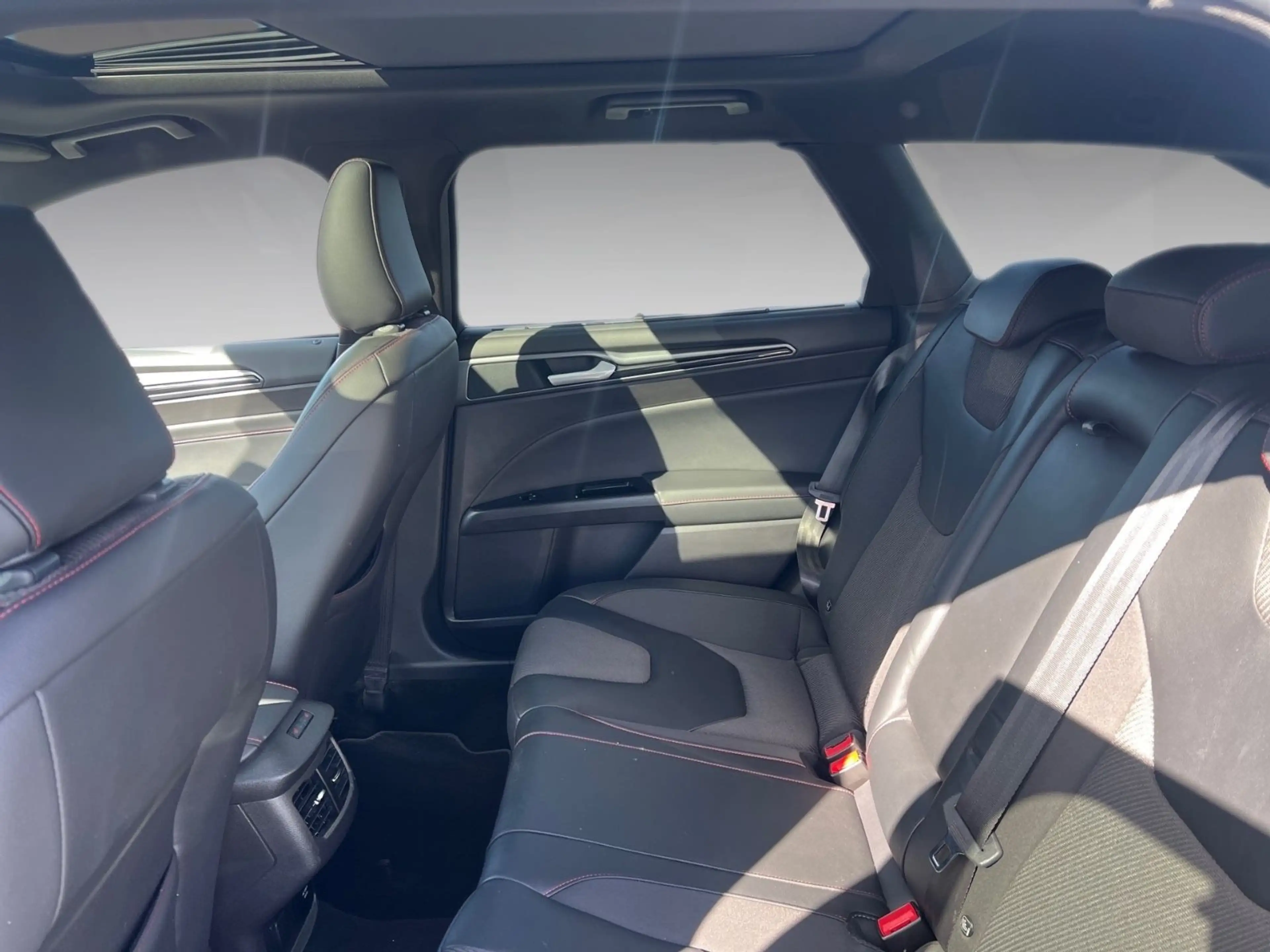 Ford Mondeo Turnier ST-Line Navi Schiebedach — photo 8