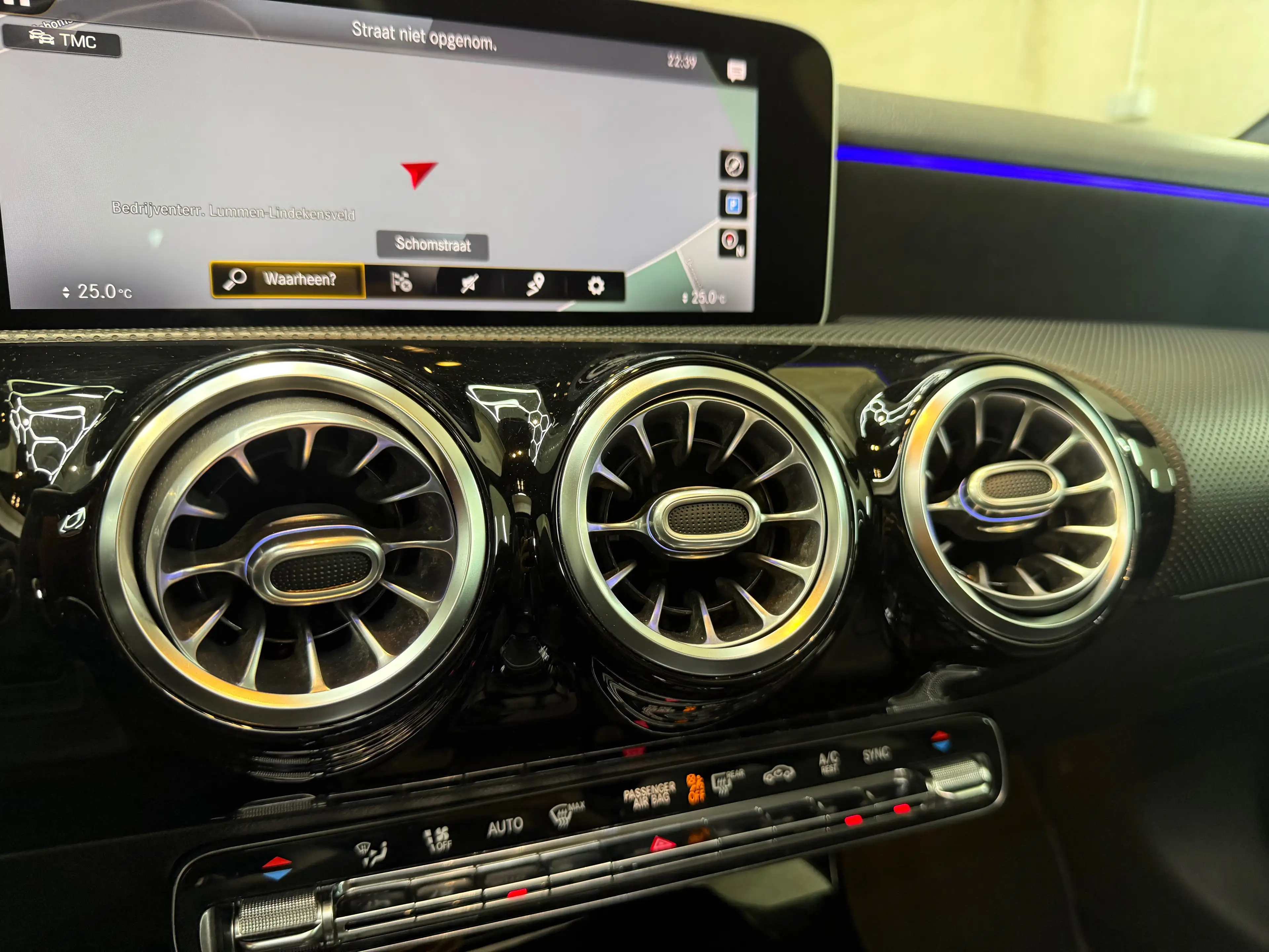 Mercedes-Benz A 180 /A35 LOOK/PANO/MEMORY/SFEER/CARPLAY/GARANTIE — photo 12