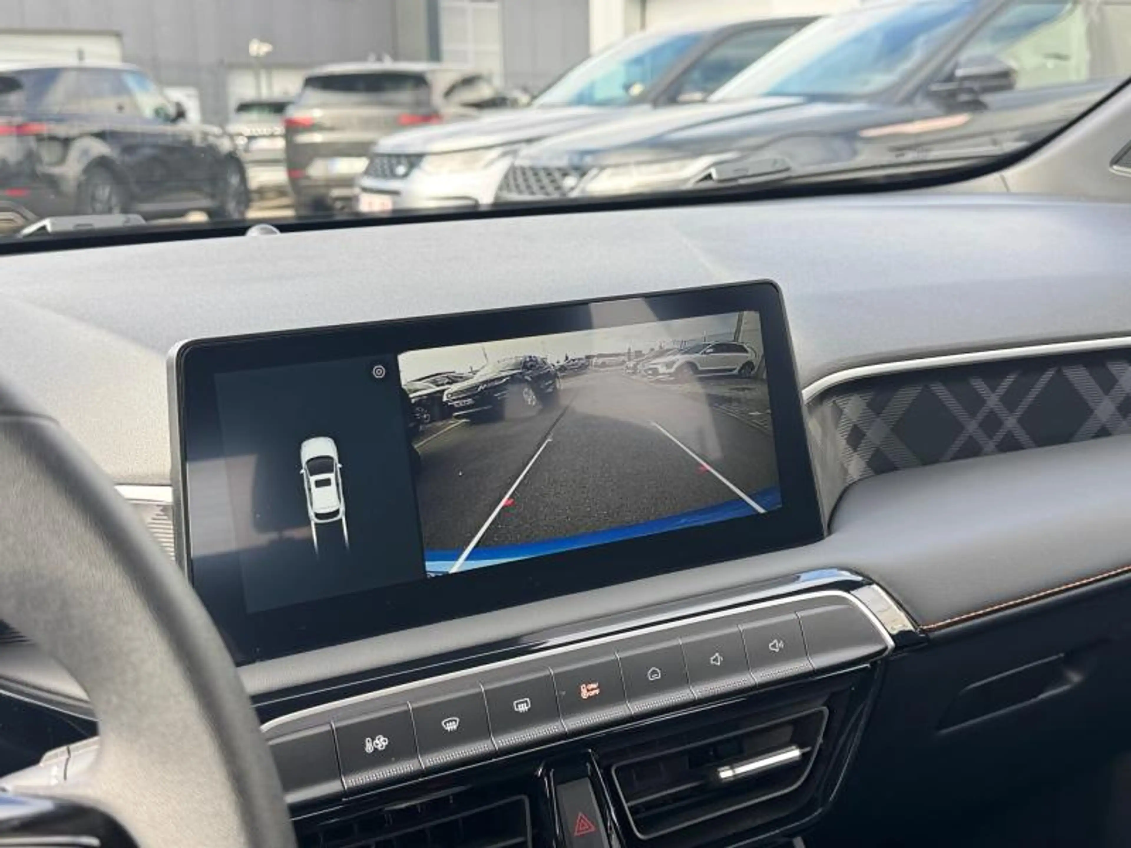 MG MG3 HYBRID Comfort /CARPLAY/CAMERA/ — photo 11