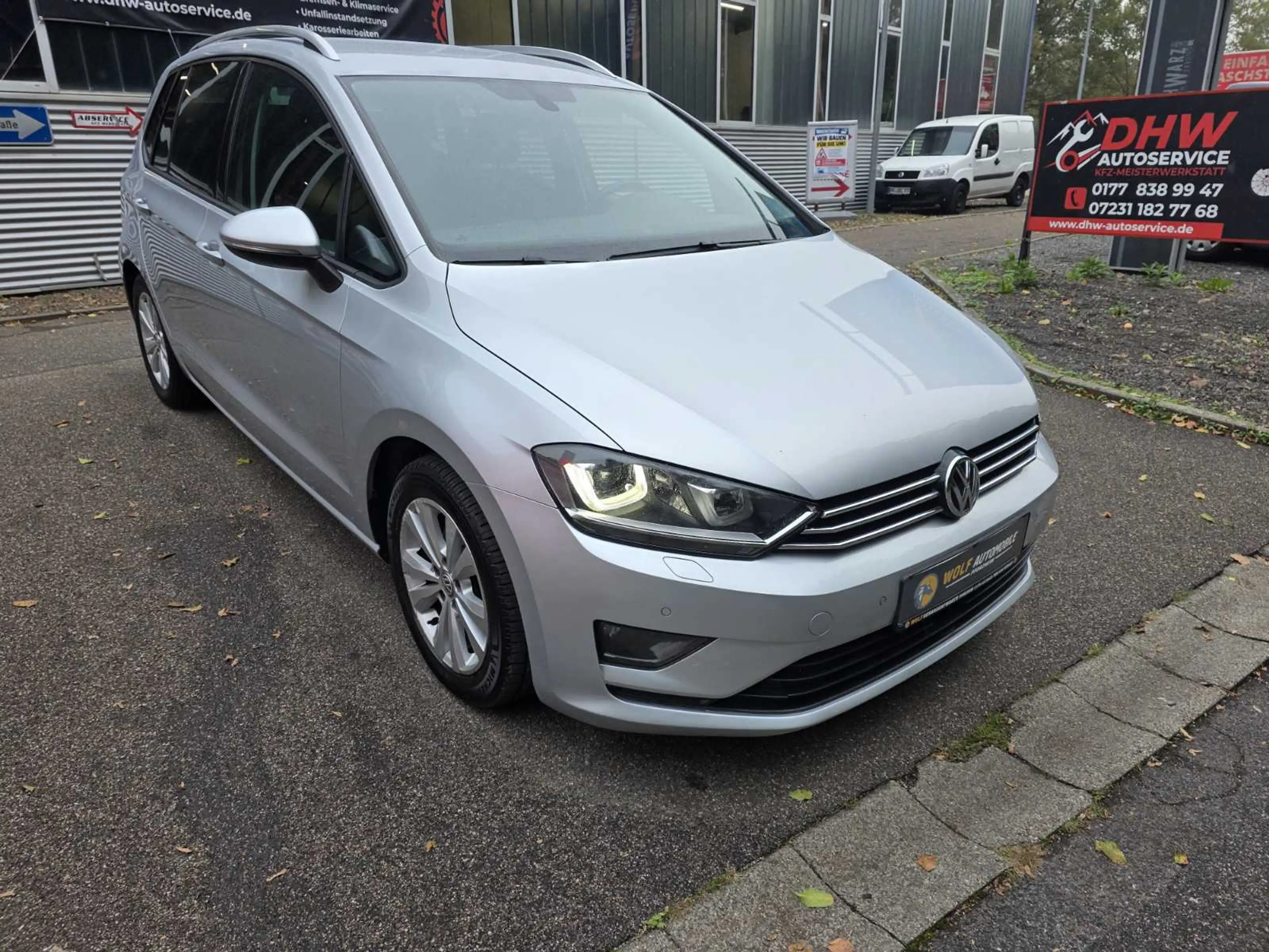 Volkswagen Golf Sportsvan Automatik Navi Klima Comfortline BMT Preis inkl Neu Tüv — photo 5