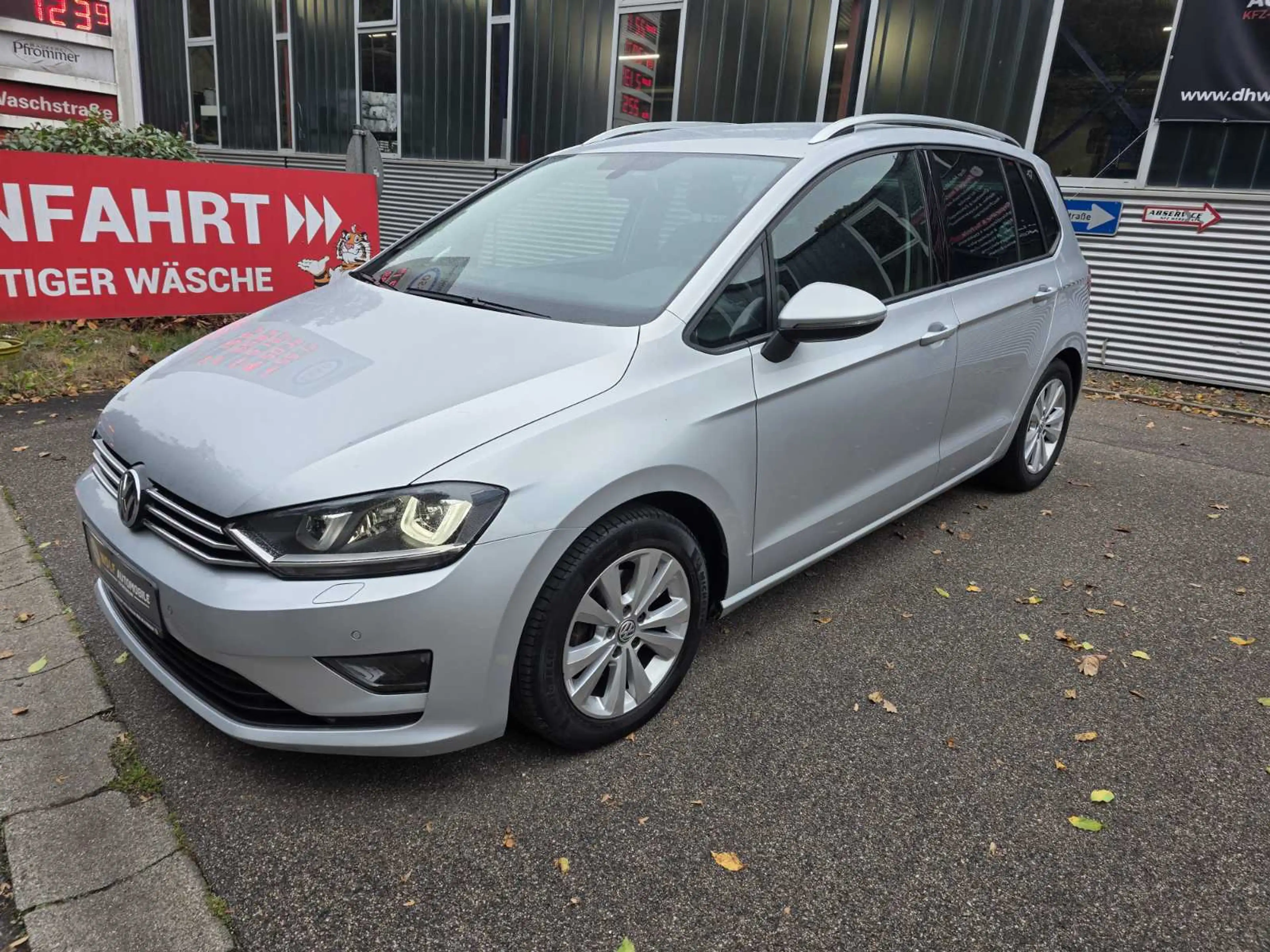 Volkswagen Golf Sportsvan Automatik Navi Klima Comfortline BMT Preis inkl Neu Tüv — photo 2