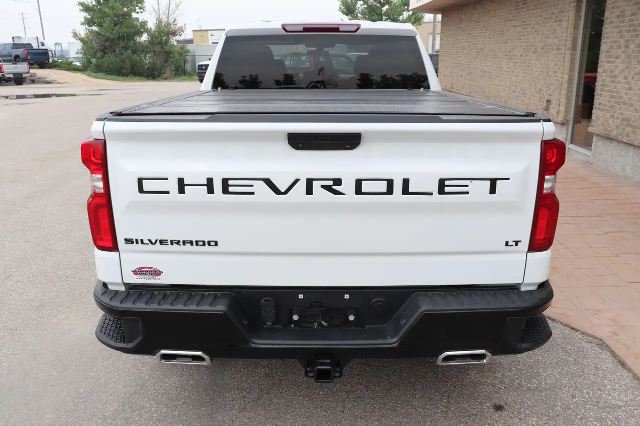 Chevrolet Silverado 1500 снимка Chevrolet Silverado 1500