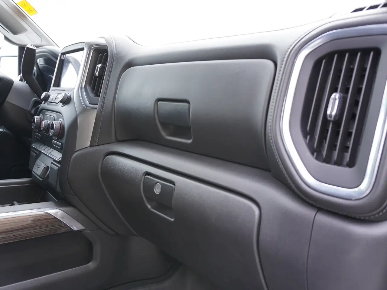 Chevrolet Silverado 1500 снимка Chevrolet Silverado 1500
