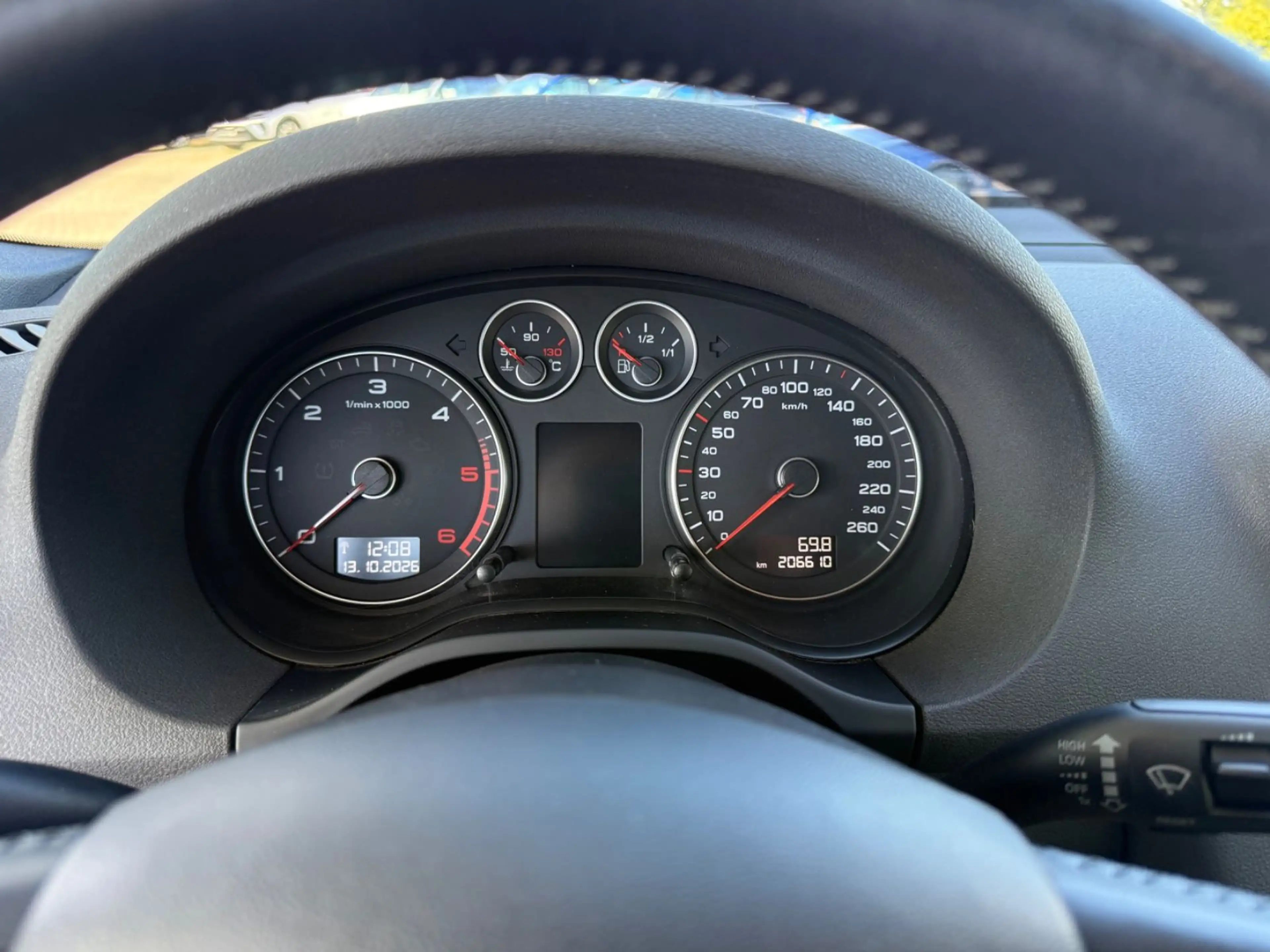 Audi A3 Cabriolet Tüv neu Leder SHZ — photo 11