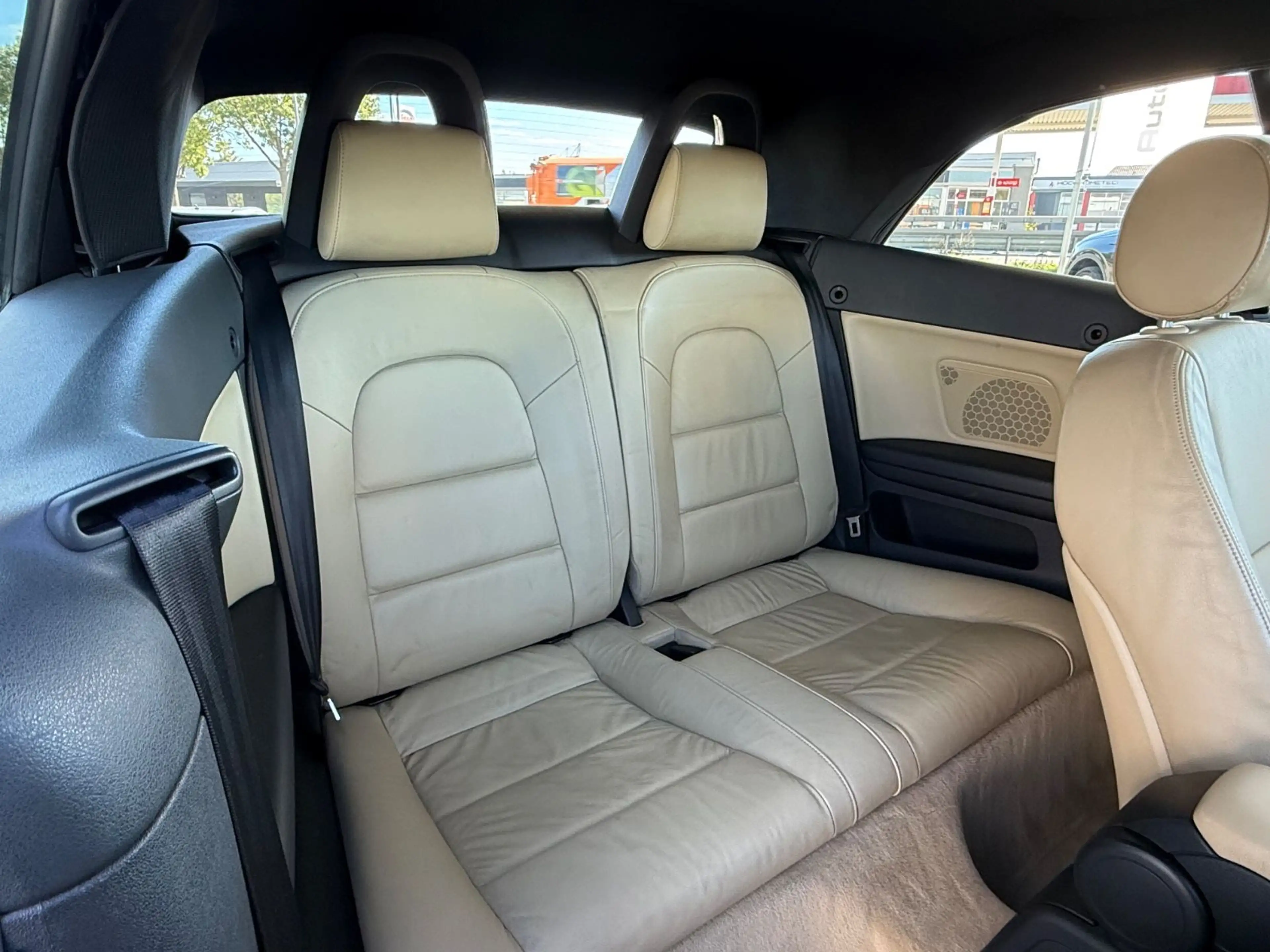 Audi A3 Cabriolet Tüv neu Leder SHZ — photo 9