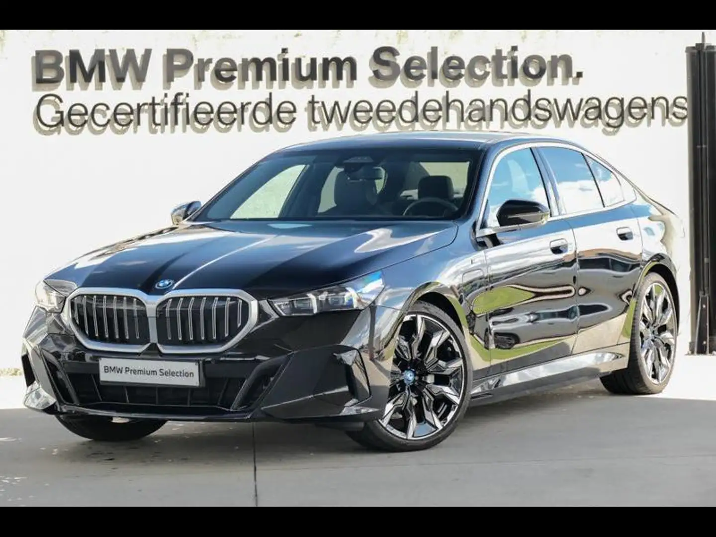 BMW 530 530e Berline M Sport INDIVIDUA Negru - 1