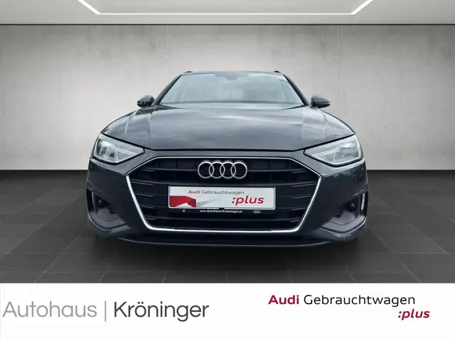 Audi A4 view 5