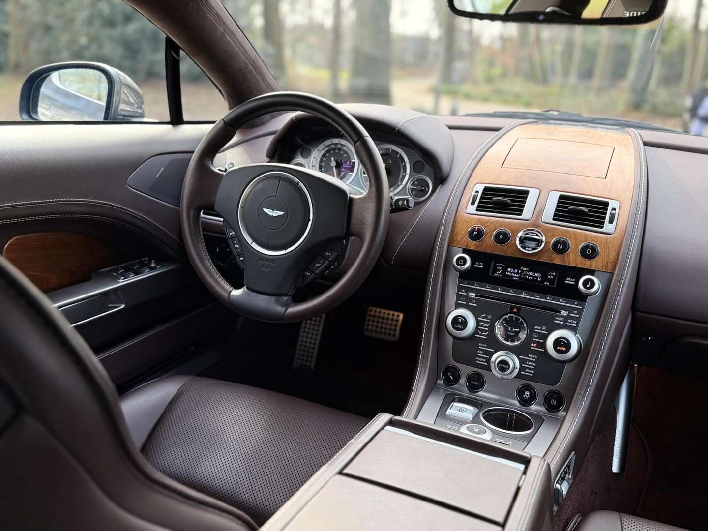 Aston Martin Rapide 6.0 V12 Luxe -  - Joinsteer - #3