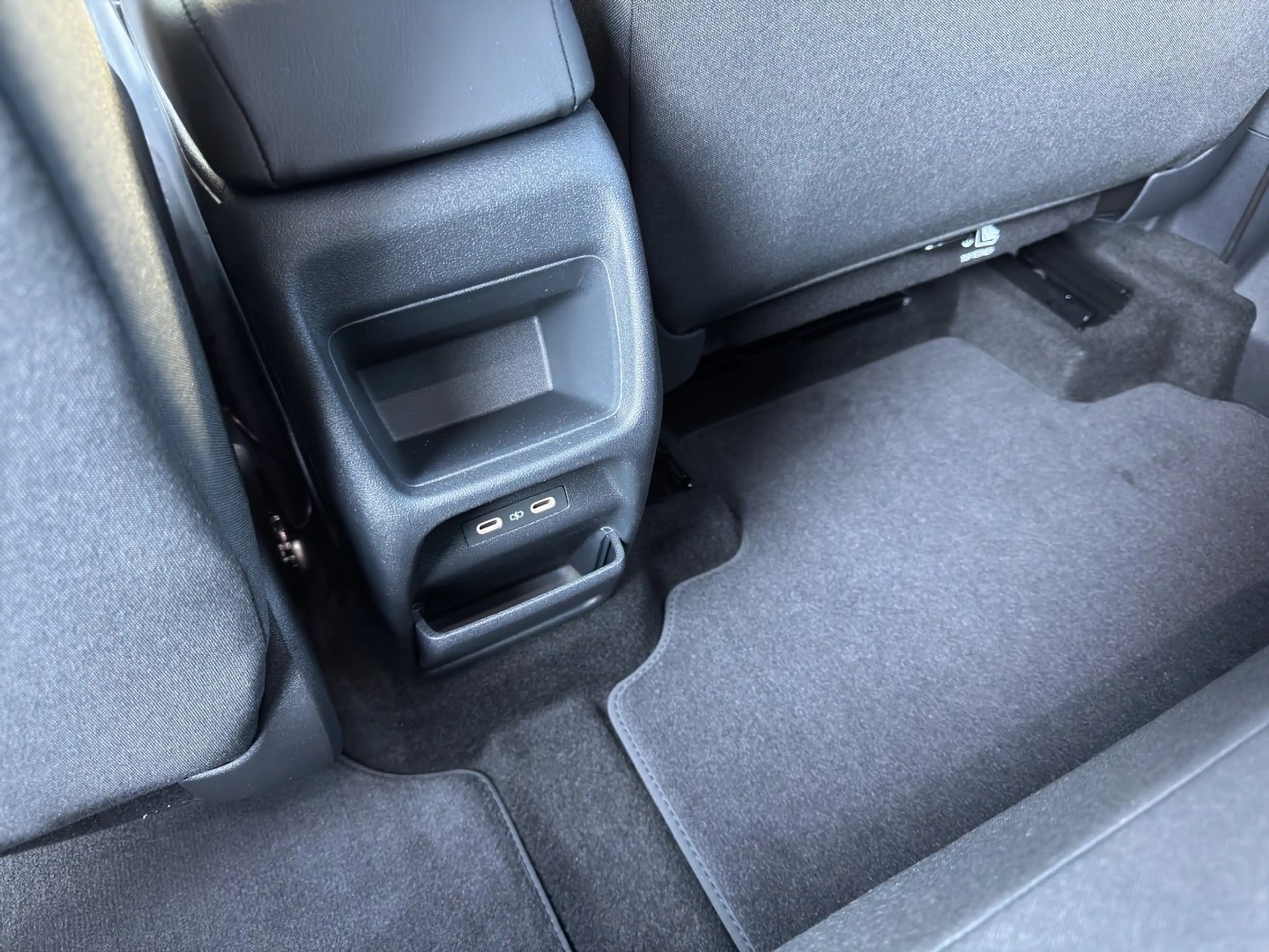 Volkswagen ID. Polo VW ID. Polo Life Edition 155 kW - 52 kWh — photo 11
