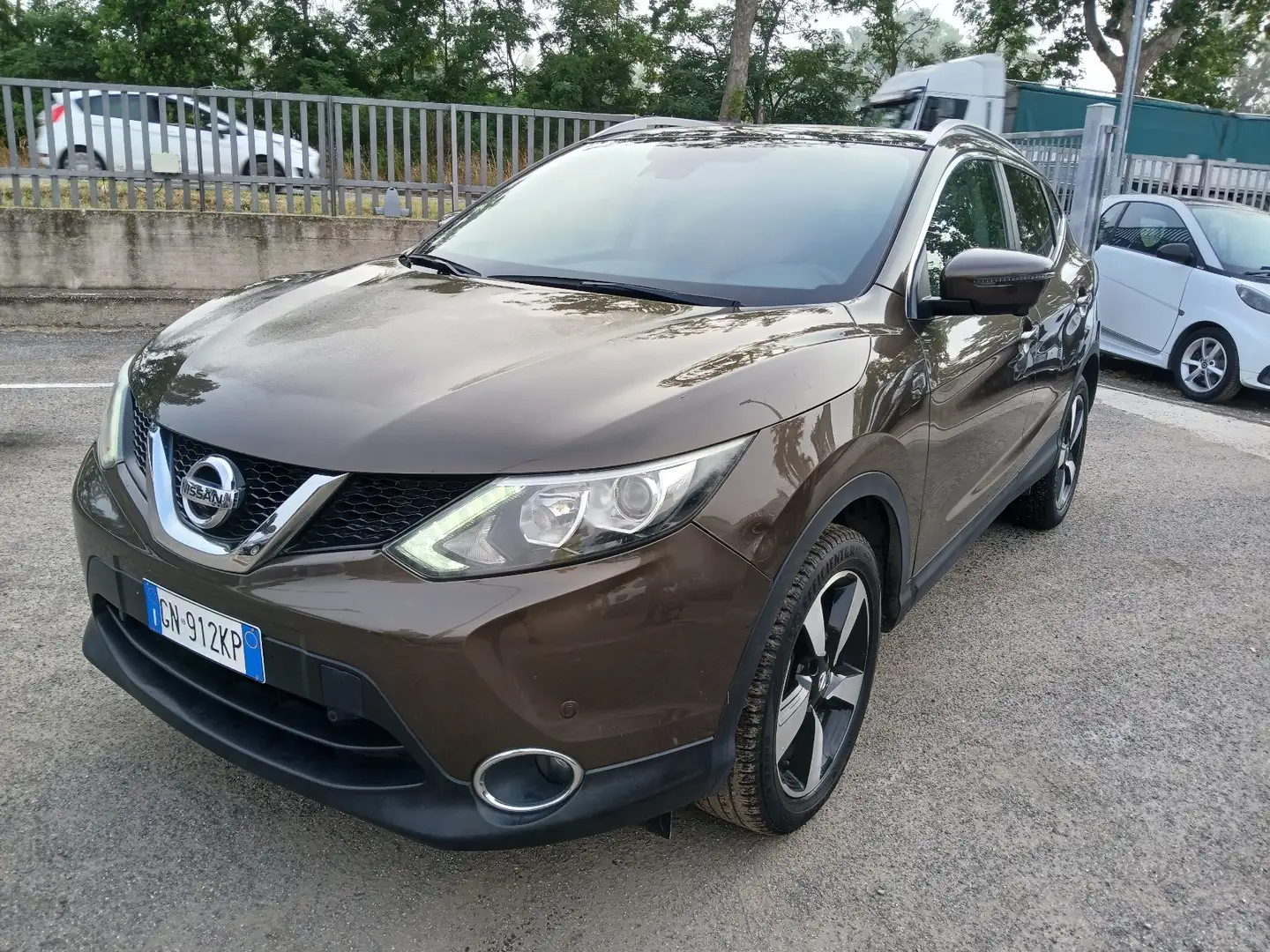 Nissan Qashqai 1.5 dCi Tekna Bronze - 1