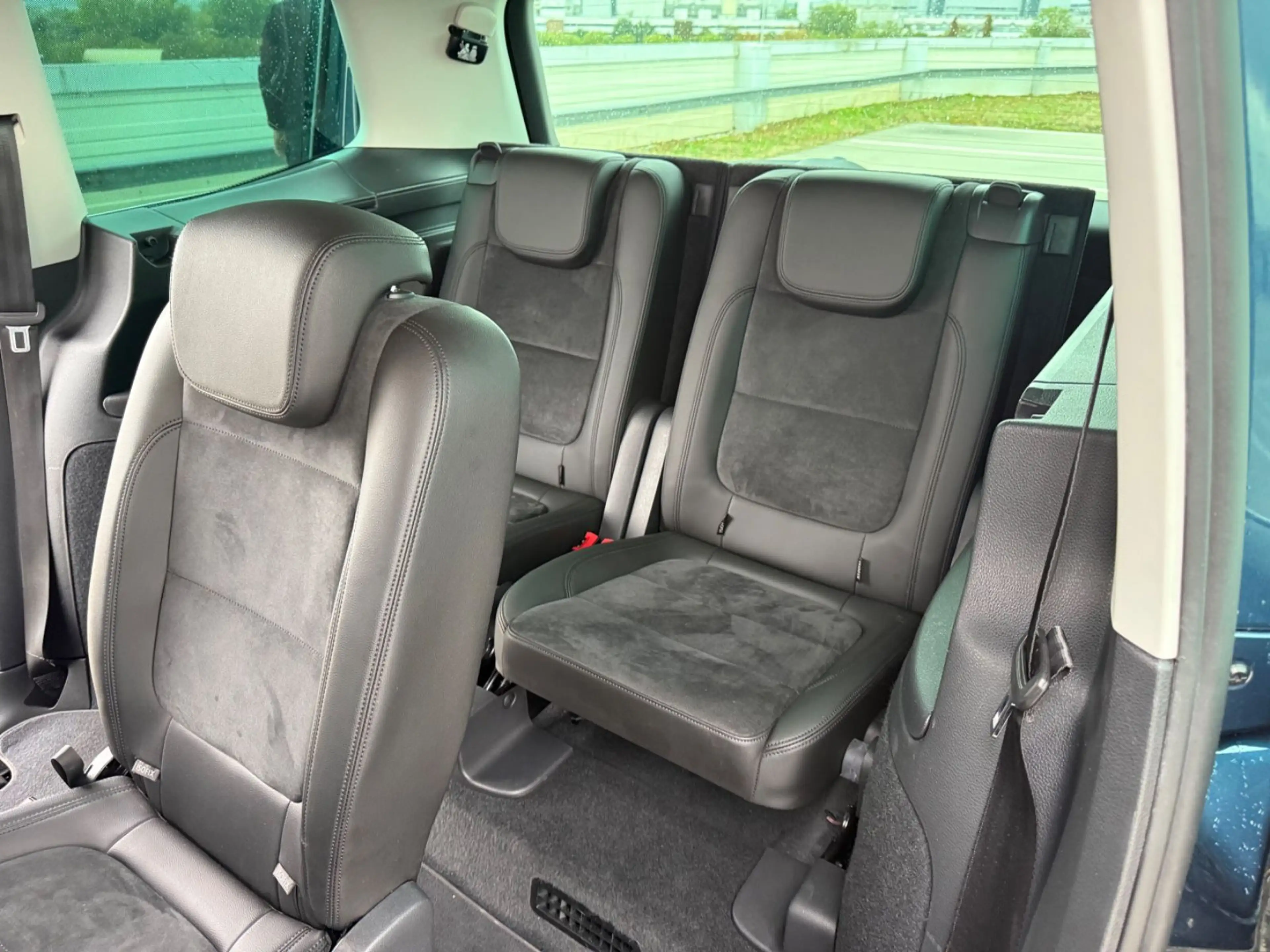 Volkswagen Sharan 2.0 TDI DSG*HL*4X4*KiSi*7-SITZ*AHK*CAM* — photo 17