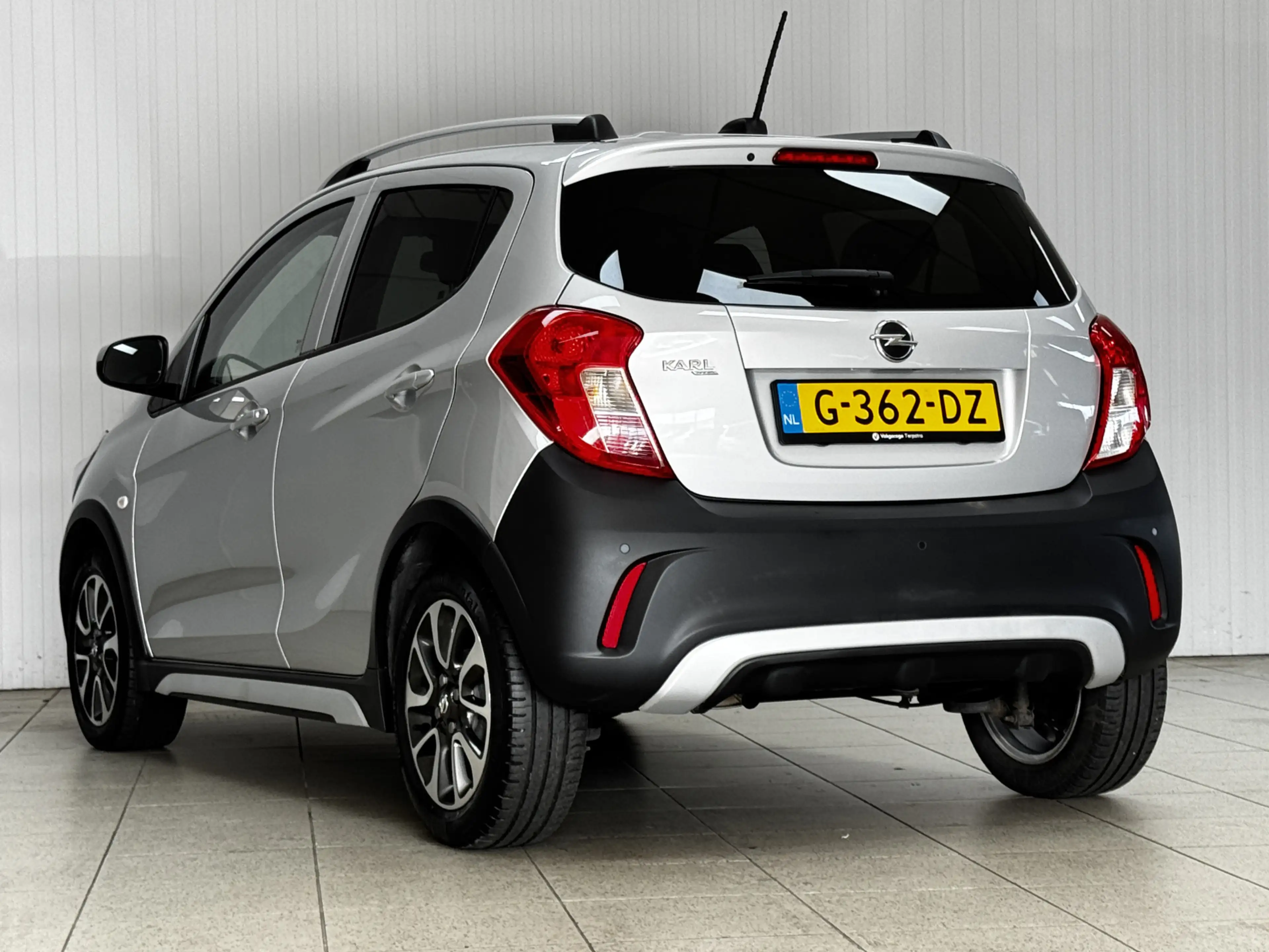 Opel Karl 1.0 Rocks Online Edition/ Apple + Android/ Dakrail — photo 4