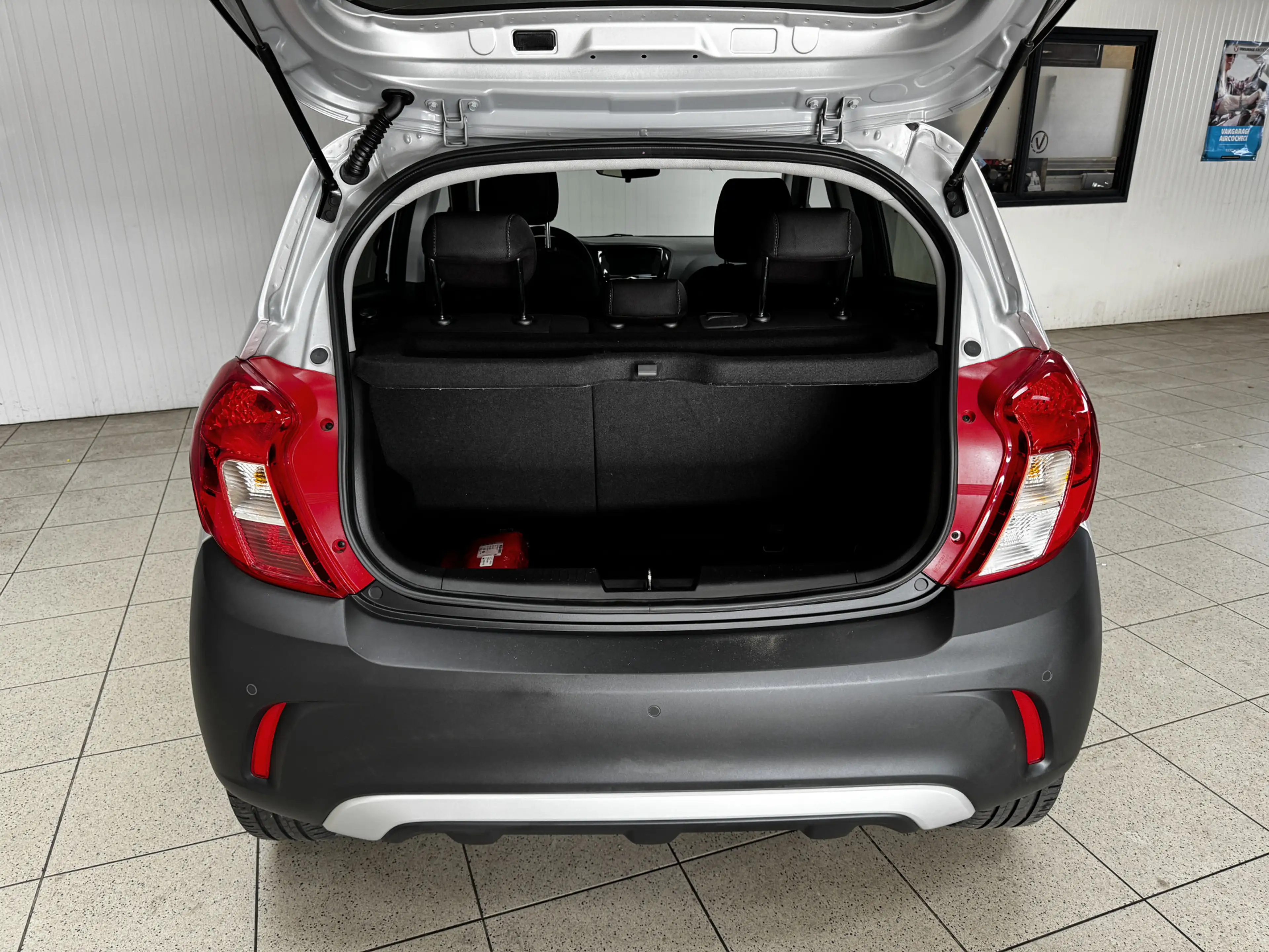 Opel Karl 1.0 Rocks Online Edition/ Apple + Android/ Dakrail — photo 10