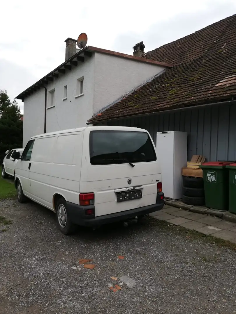 Volkswagen T4 Kombi 3-0-0 2,5 TDI White - 2