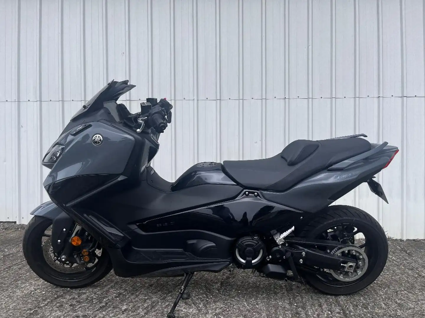 Yamaha TMAX 560 Gris - 2