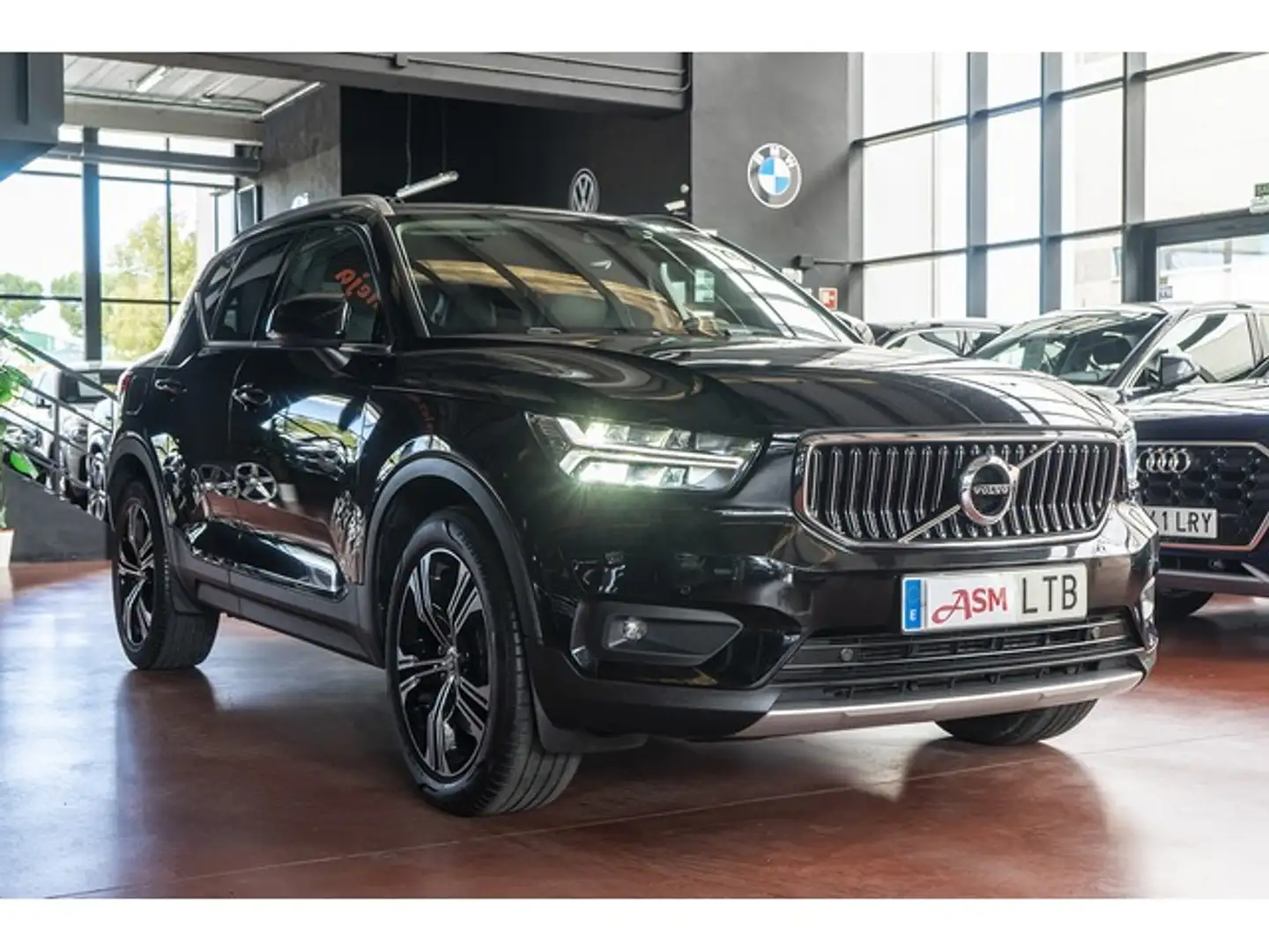 Volvo XC40 T5 Recharge Inscription Aut. Negro - 2