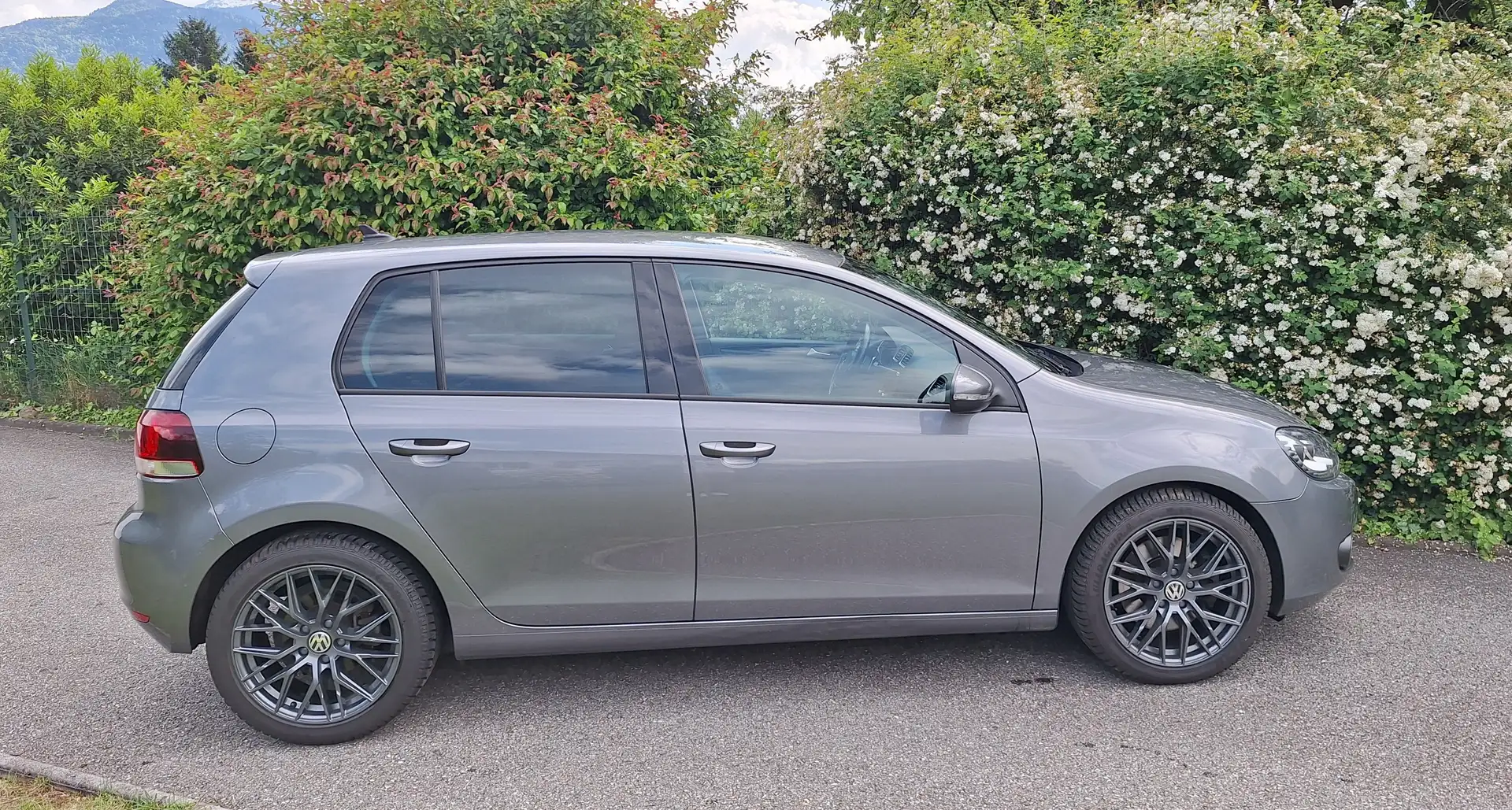 Volkswagen Golf Golf 2.0 TDI 140 FAP CR Confortline 4Motion Gris - 2