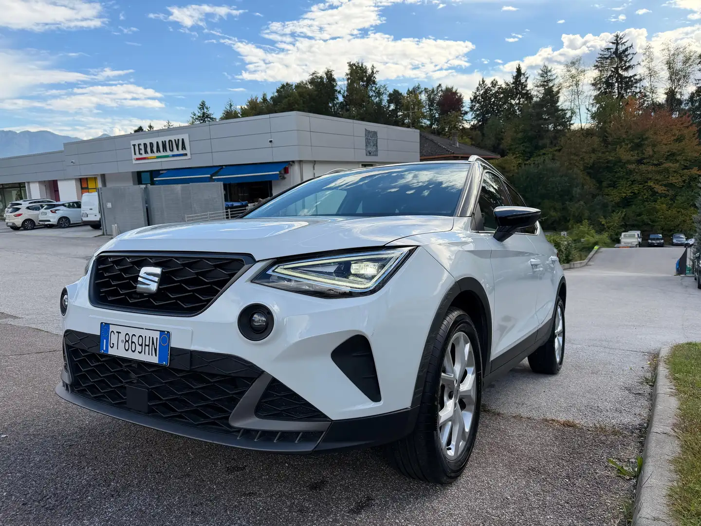 SEAT Arona Arona 2022 1.0 ecotsi FR 95cv Weiß - 2