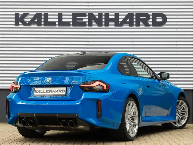 BMW M2 view 2