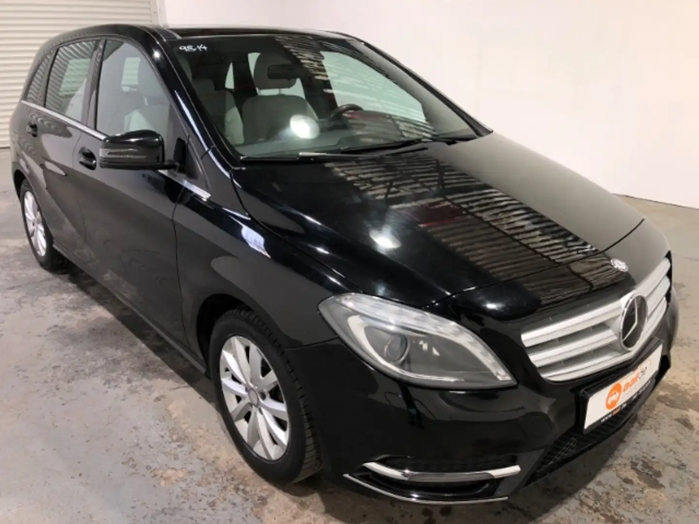 Mercedes-Benz B 220 d Automatik EU6 Navi Xenon Pano Negru - 2