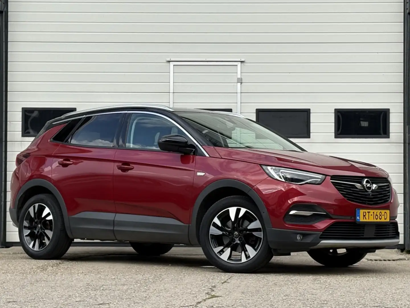 Opel Grandland X 1.2 Turbo Innovation | Zeer complete en mooie auto Rood - 1