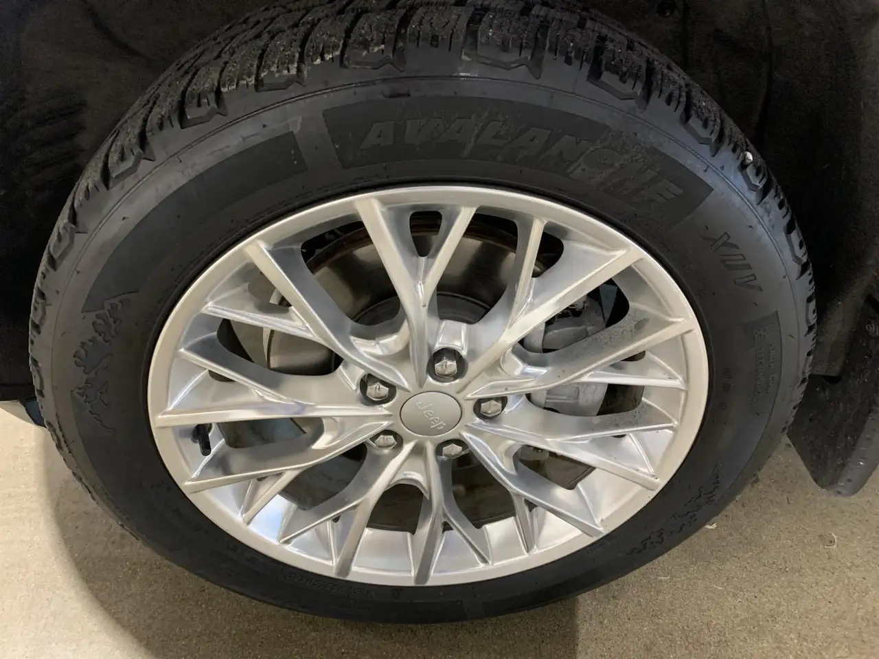 Jeep Grand Cherokee снимка Jeep Grand Cherokee