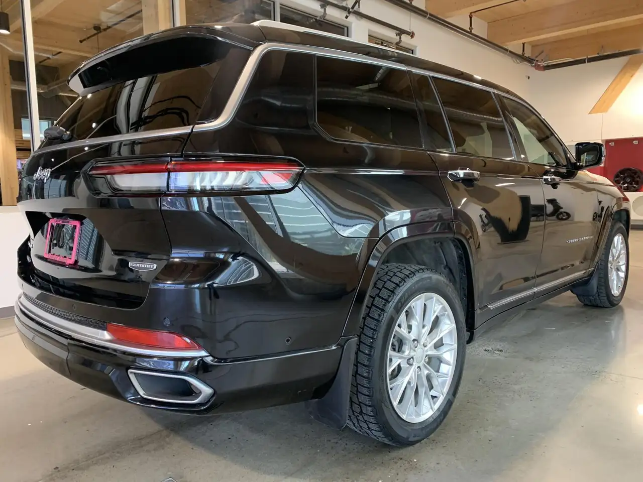 Jeep Grand Cherokee снимка Jeep Grand Cherokee