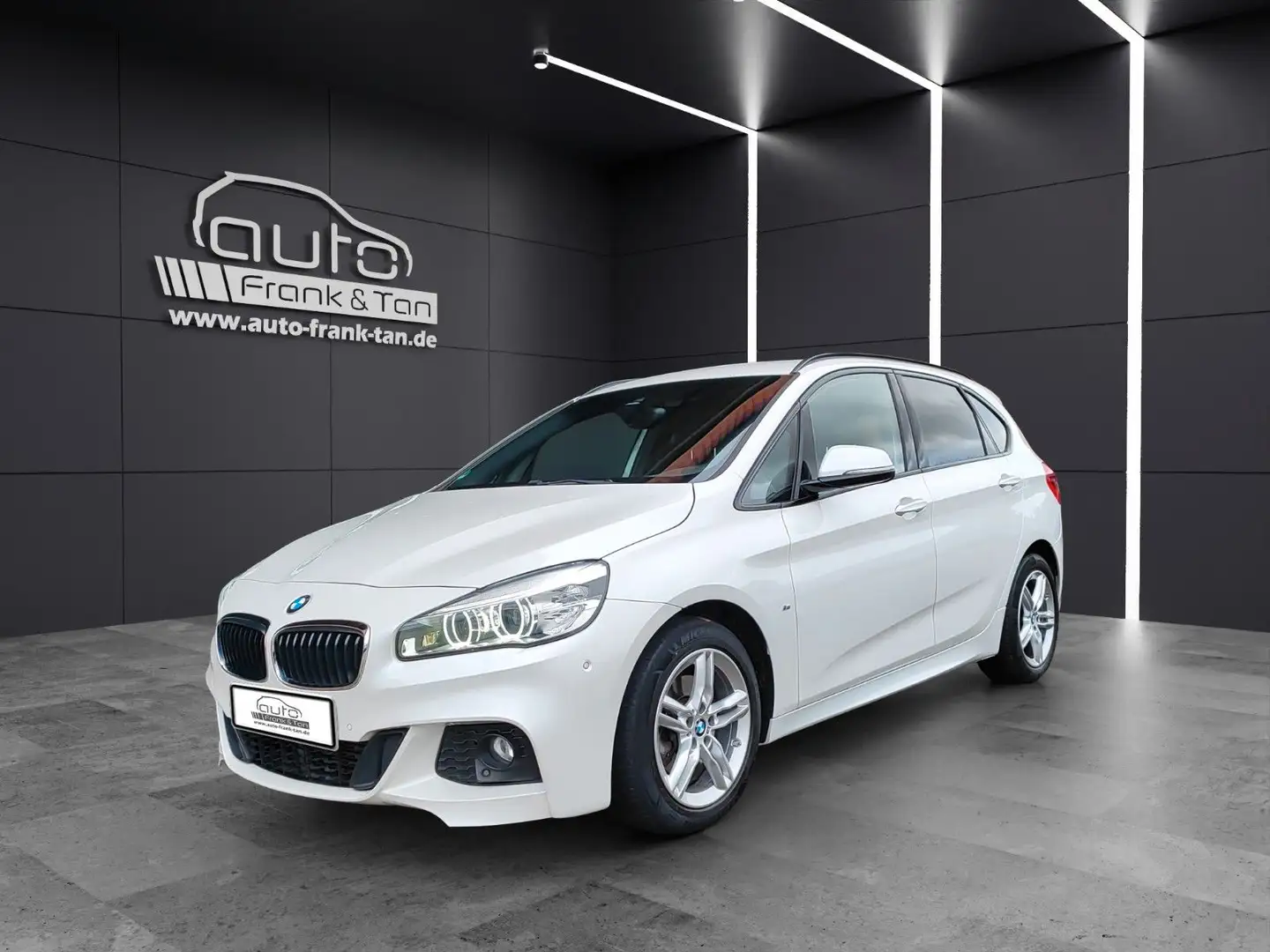 BMW 218 i Active Tourer M Sport*SitzHZ*LED*Alcantara* Weiß - 1