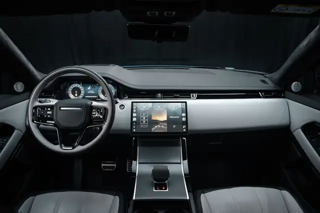Land Rover Range Rover Evoque view 8