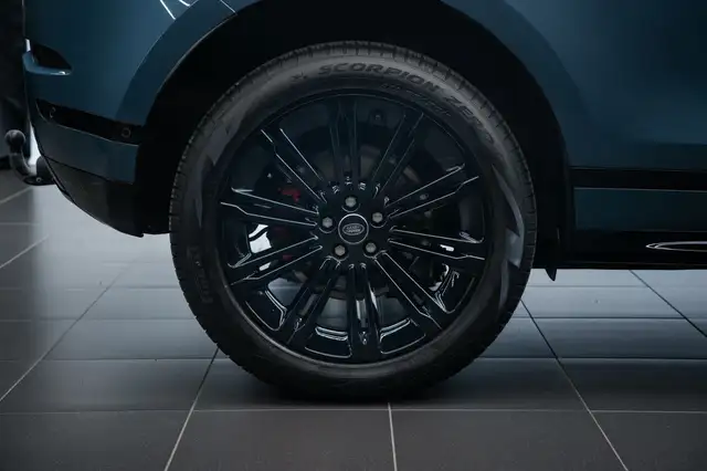 Land Rover Range Rover Evoque view 5