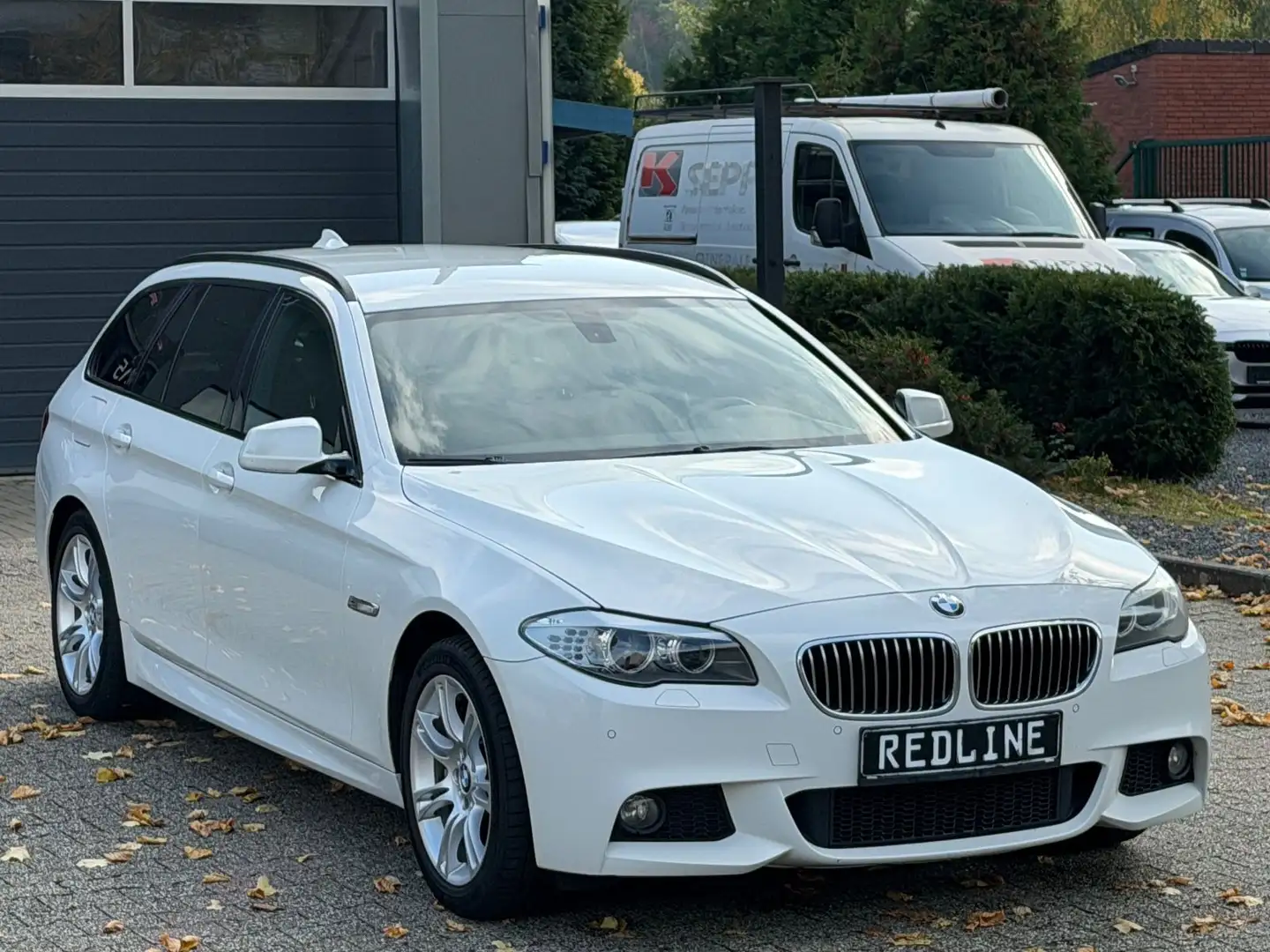 BMW 525 d xDrive /// M-Sport Paket /// 1 Hand /// Blanc - 2