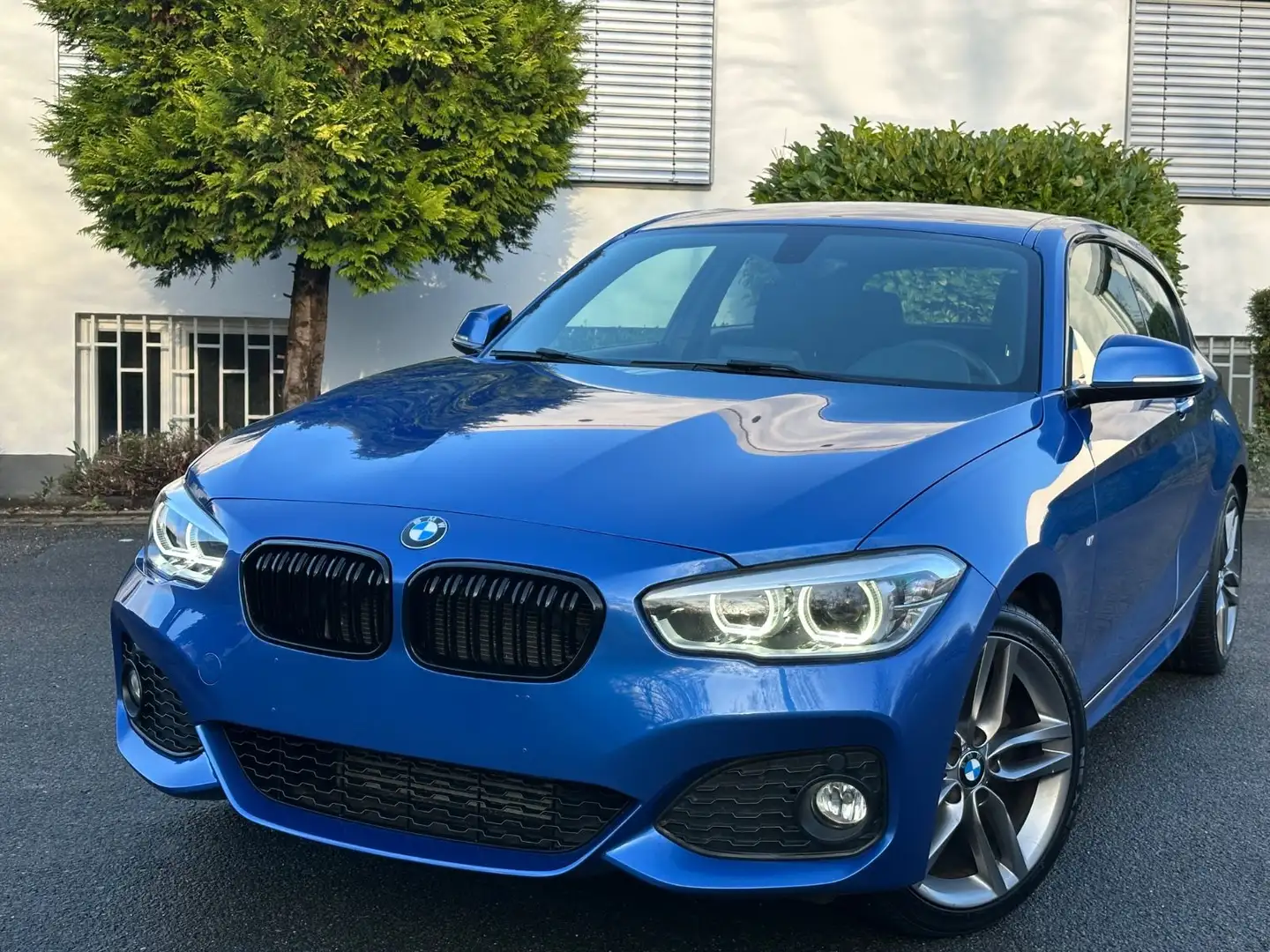 BMW 120 i*M-SPORTPAKET*LED*ALCANTARA*125 TKM* Azul - 2