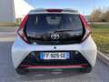 Toyota Aygo 1.0 VVT-I 69CH X-PLAY 5P Gris - thumbnail 4
