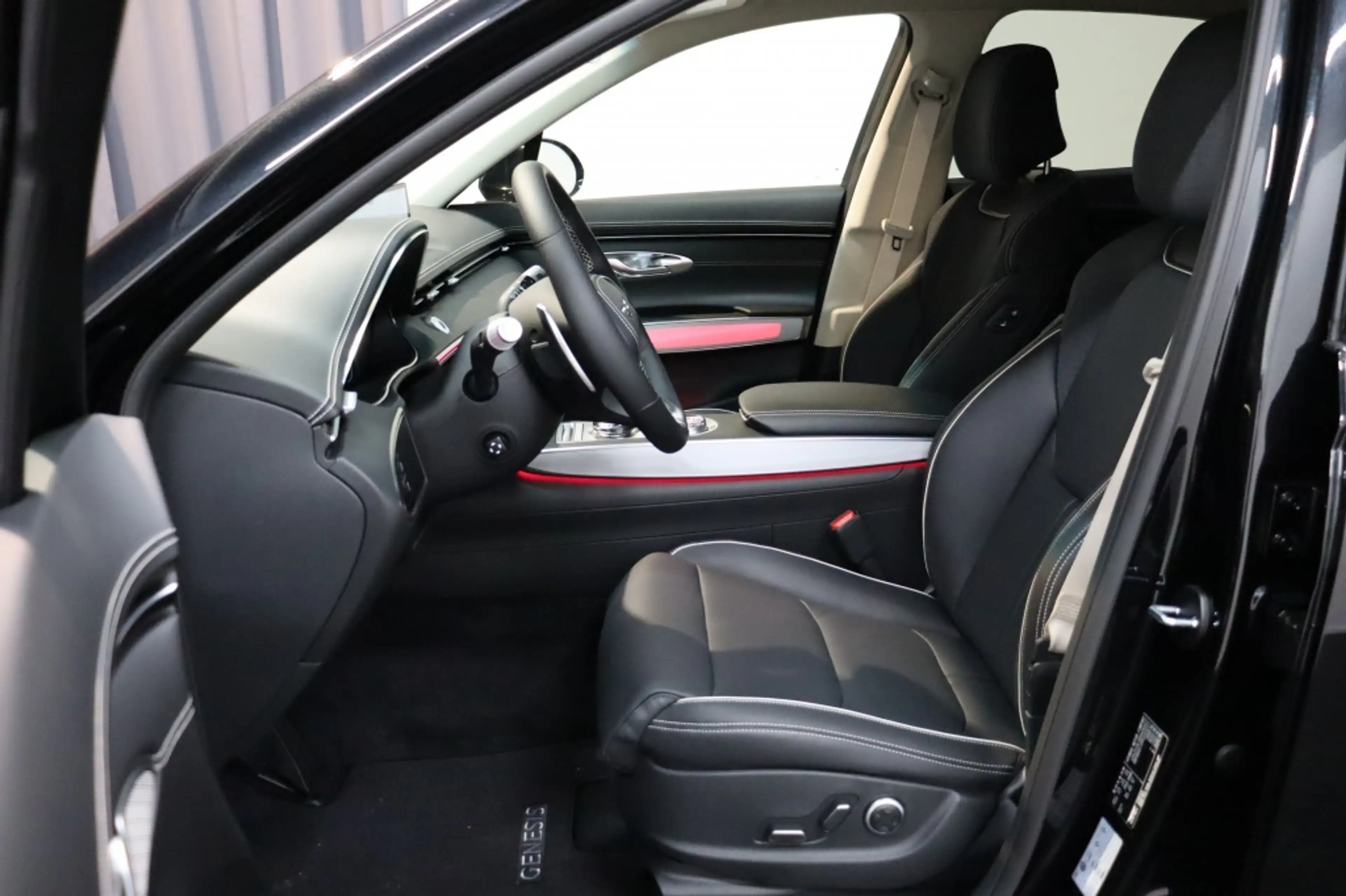 Genesis GV70 Panoramadak | Winterset | Adaptive Cruise Control — photo 15