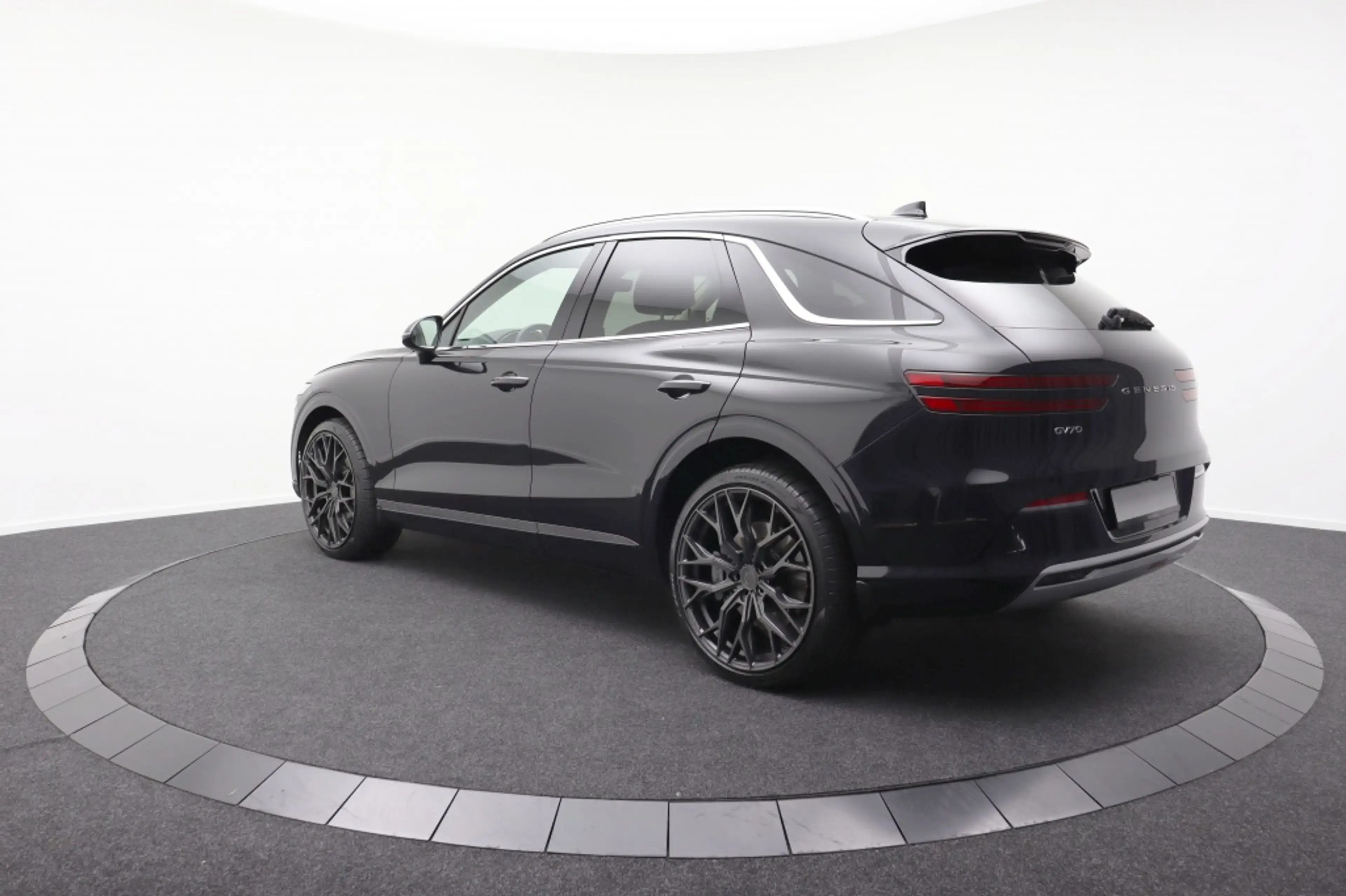 Genesis GV70 Panoramadak | Winterset | Adaptive Cruise Control — photo 8
